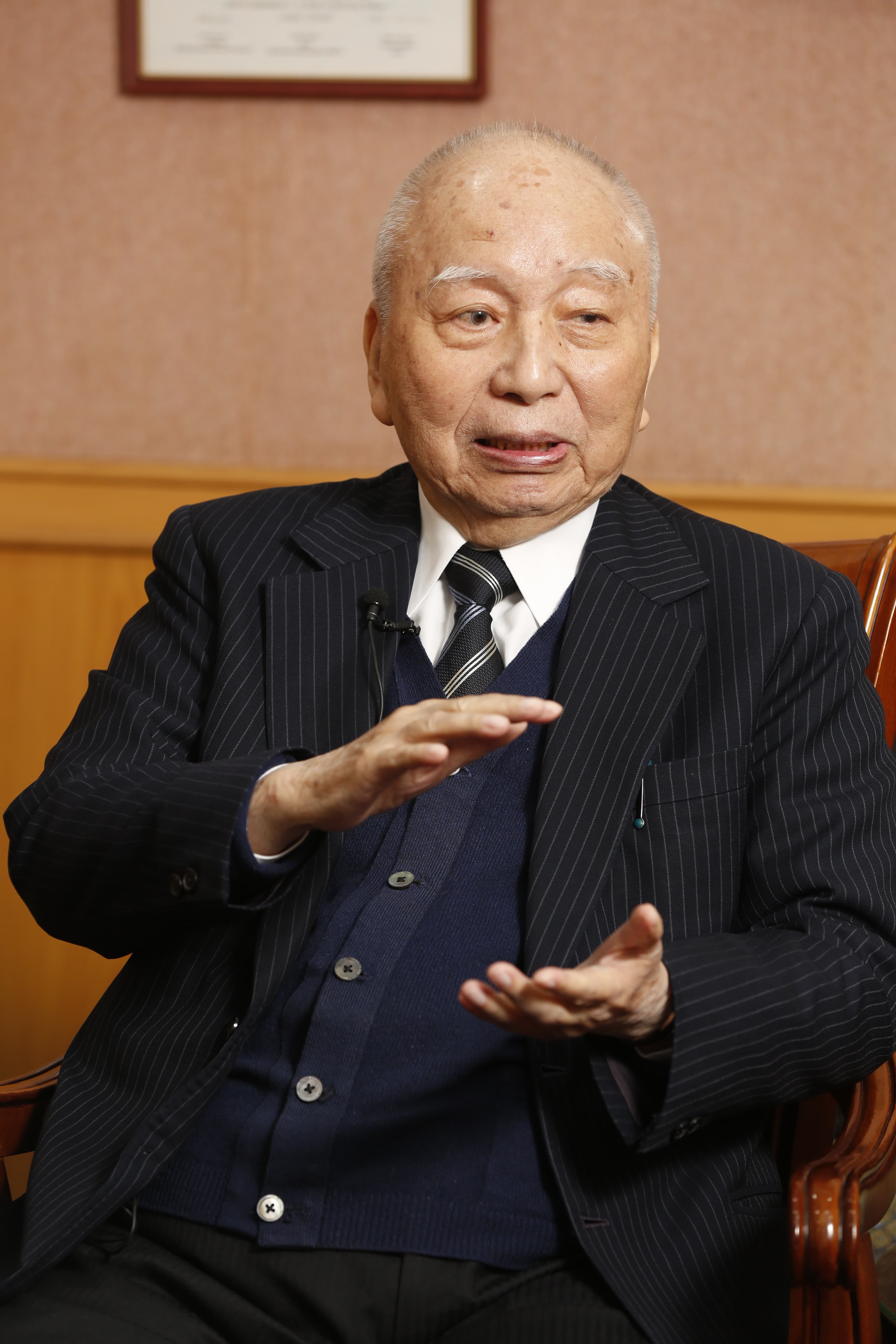穎川建忠底子好，家族有長壽基因。