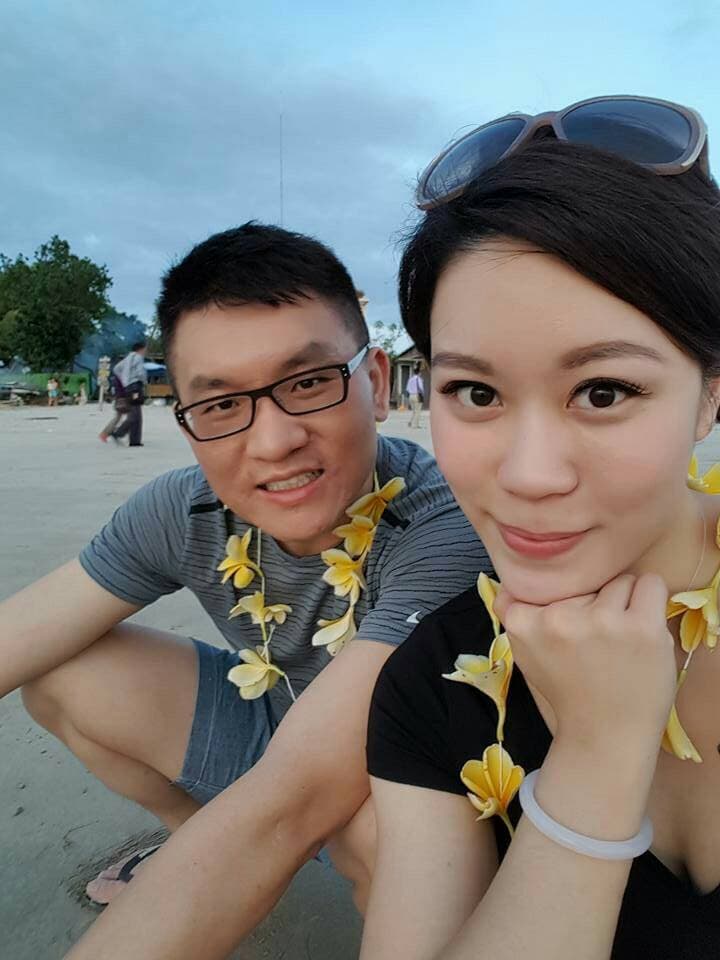 童仲彥新歡大眼妹的臉書上,PO出許多她與童仲彥的親密合照。翻攝臉書