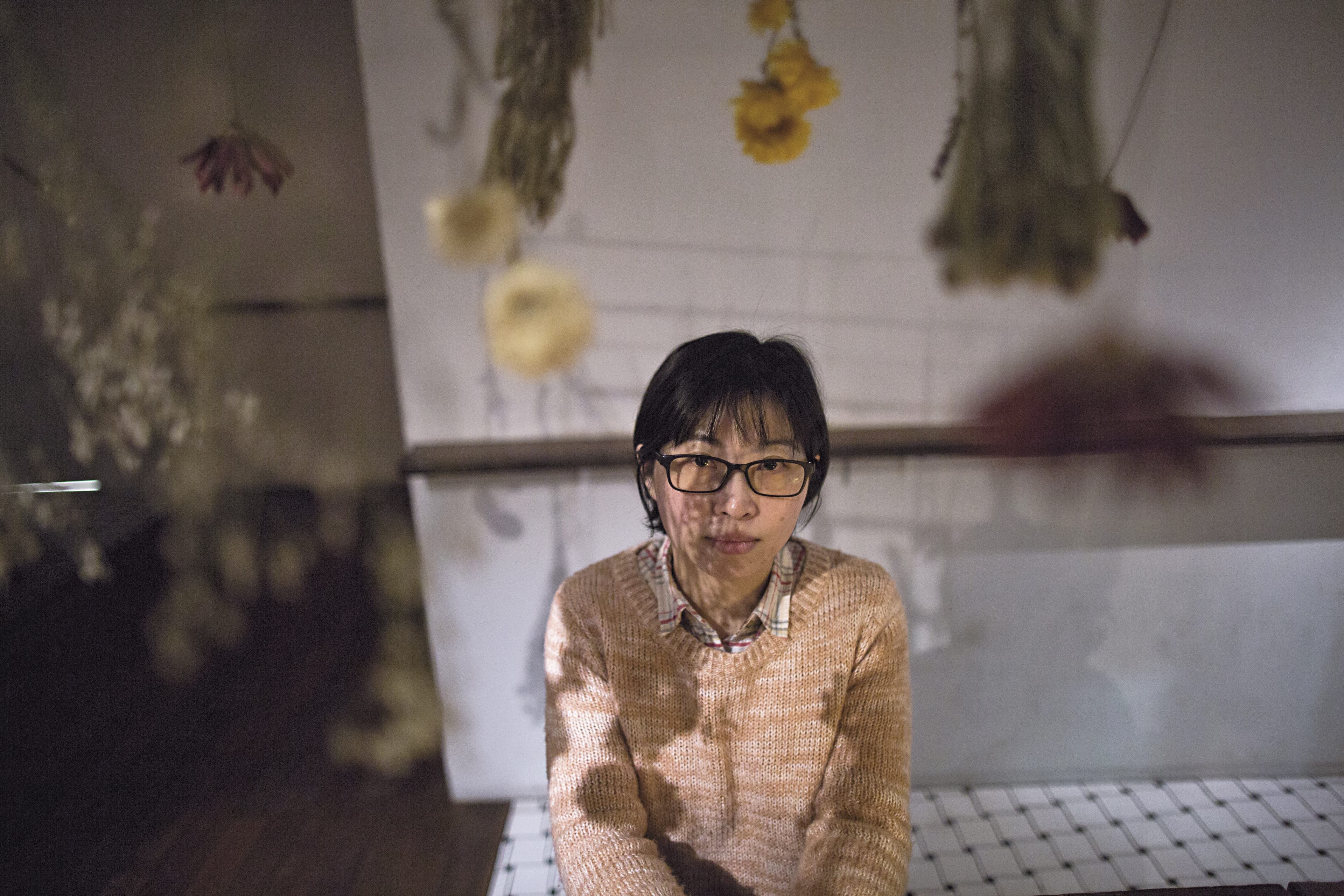 黃惠偵3年前與先生離婚,她說解開母女心結的人,不見得從此就能解開世上所有的結,情感是個相當複雜的結,她還在學習該如何編織與開解。