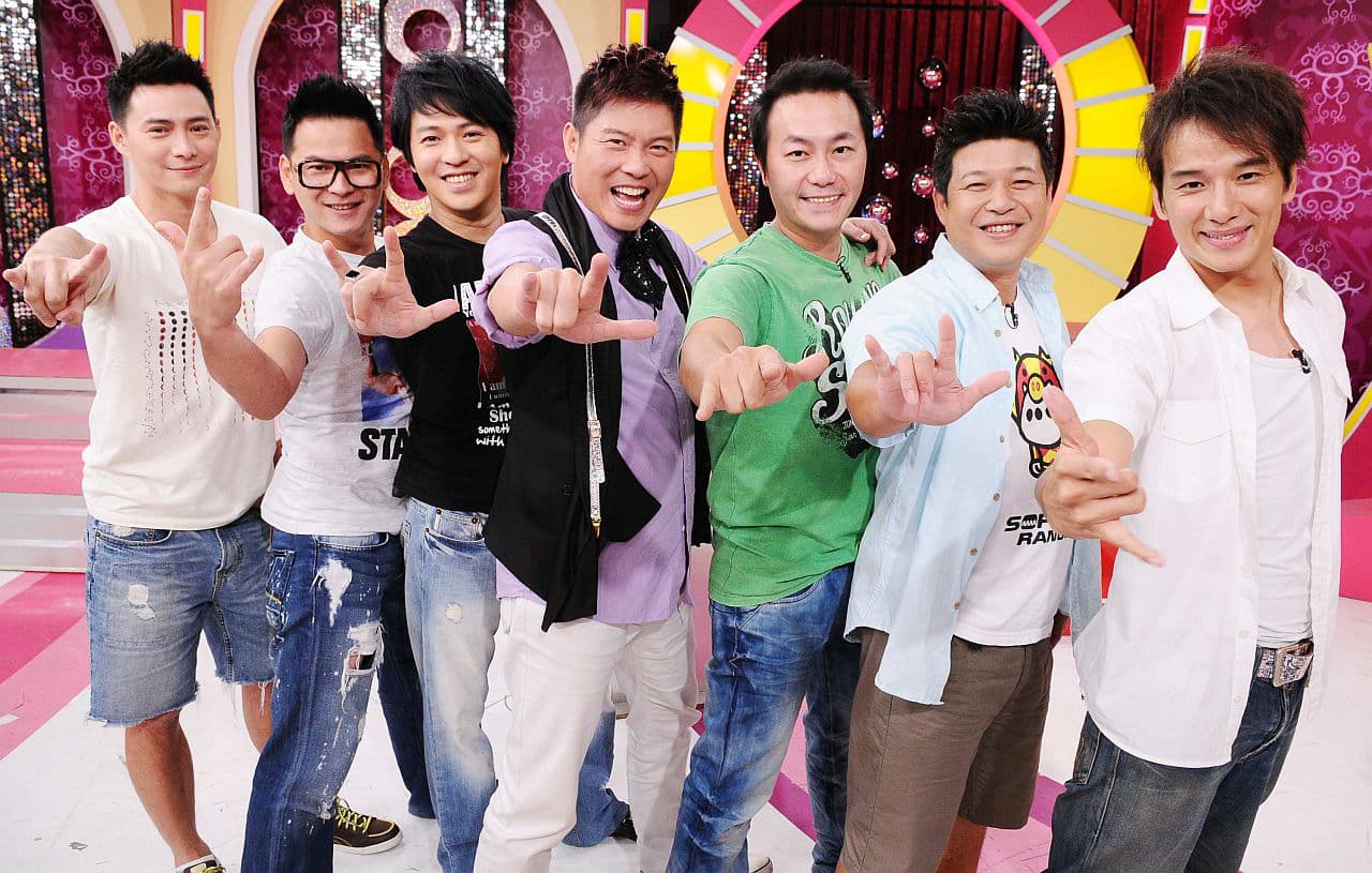 張洛君曾是紅孩兒團體其中一員,之前6人還一起聚首上節目。右起張洛君、湯俊霈、張克帆、曾國城、王海輪、馬國賢、韓志杰。