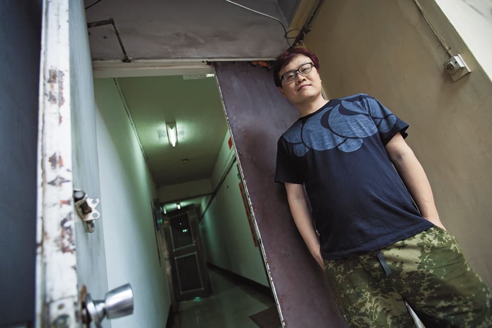 黃正談自己的好色程度,說:「進入A片世界像是進入了寶庫,金銀財寶樣樣都想撈一點。」