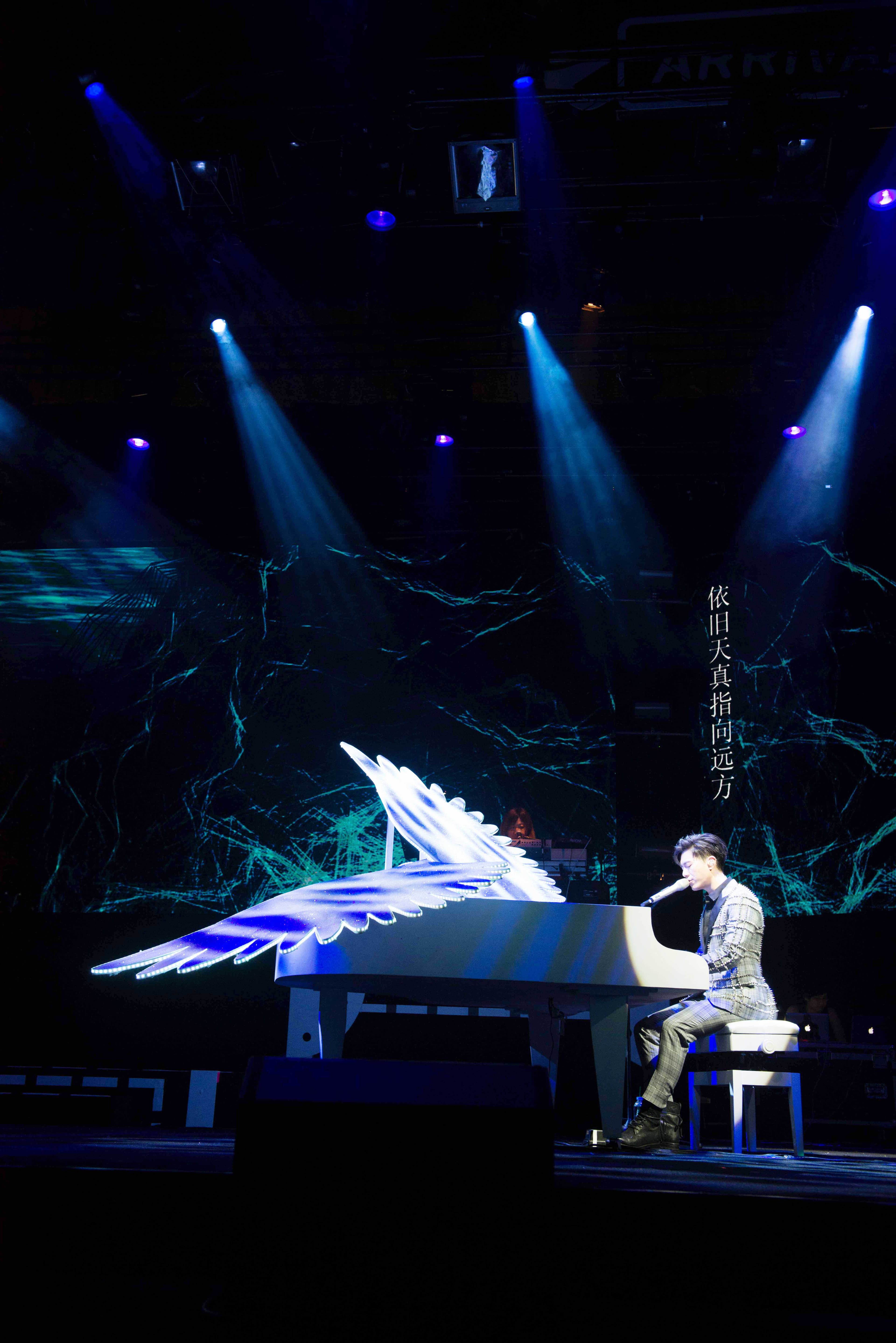 為了這次演唱會,韋禮安苦練3個月鋼琴,一連自彈自唱4首歌曲,他高呼壓力好大。
