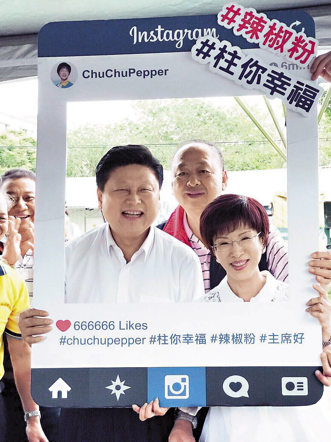 傅崐萁上個月曾與洪秀柱出席公開活動,甚至表態挺柱。(翻攝自洪秀柱臉書)