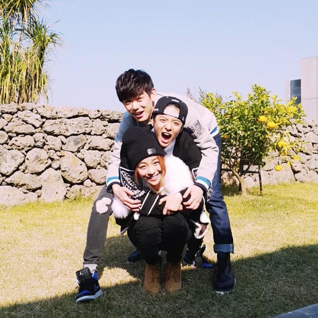 Eric Nam與F(X)Amber(中)與Ailee(下)是好友,常常在ig發合照。Ailee也即將來台開唱。(網路圖片)