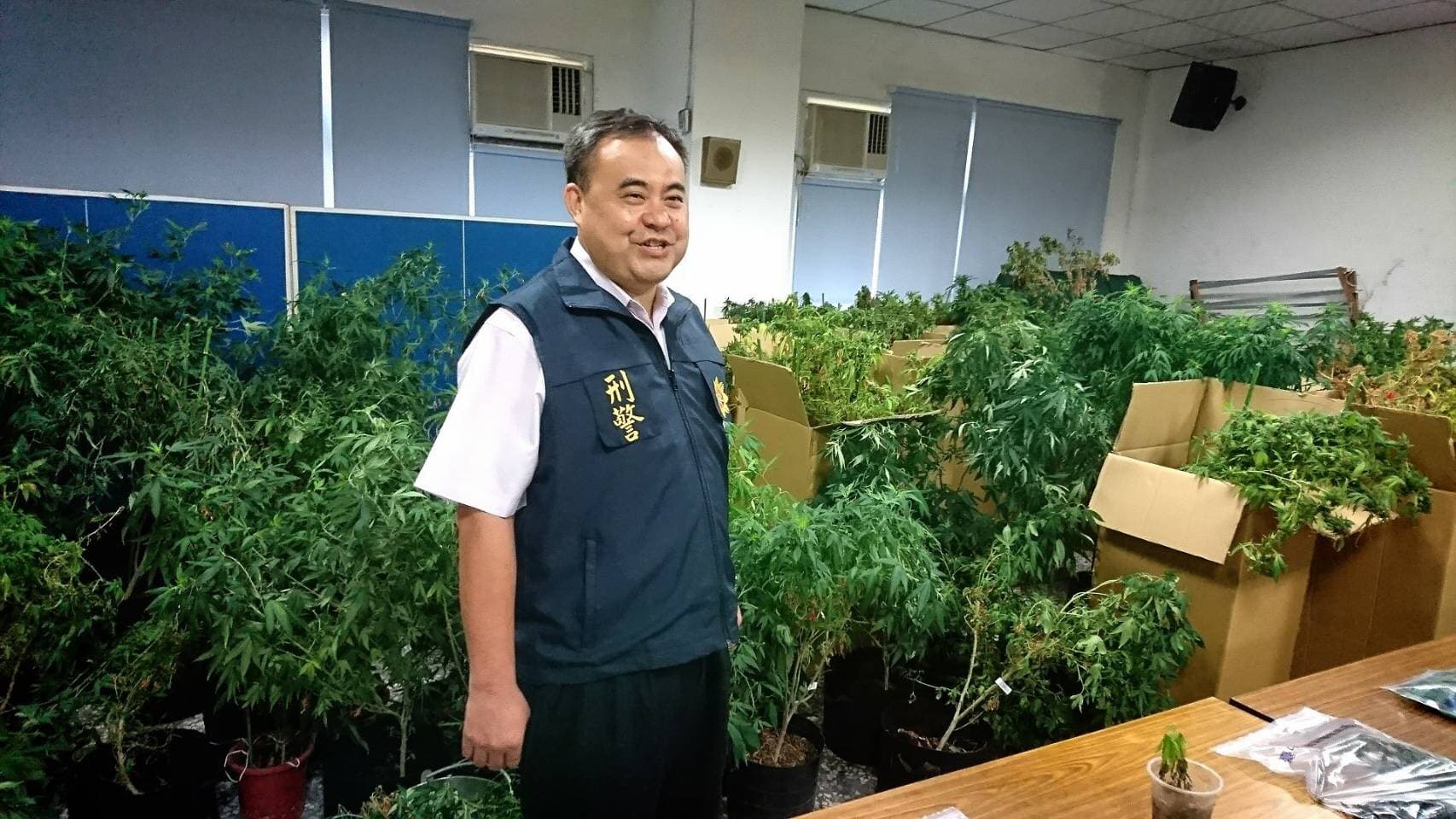 偵查隊長張添勝指出,以王嫌的收成量推估,3年來獲利500萬元。