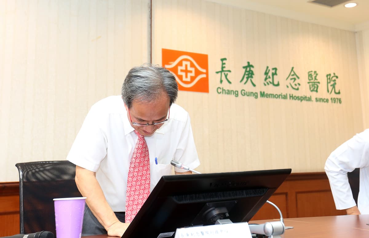 長庚醫院週一出面道歉，證實李石增和林口長庚院長鄭明輝請辭獲准。