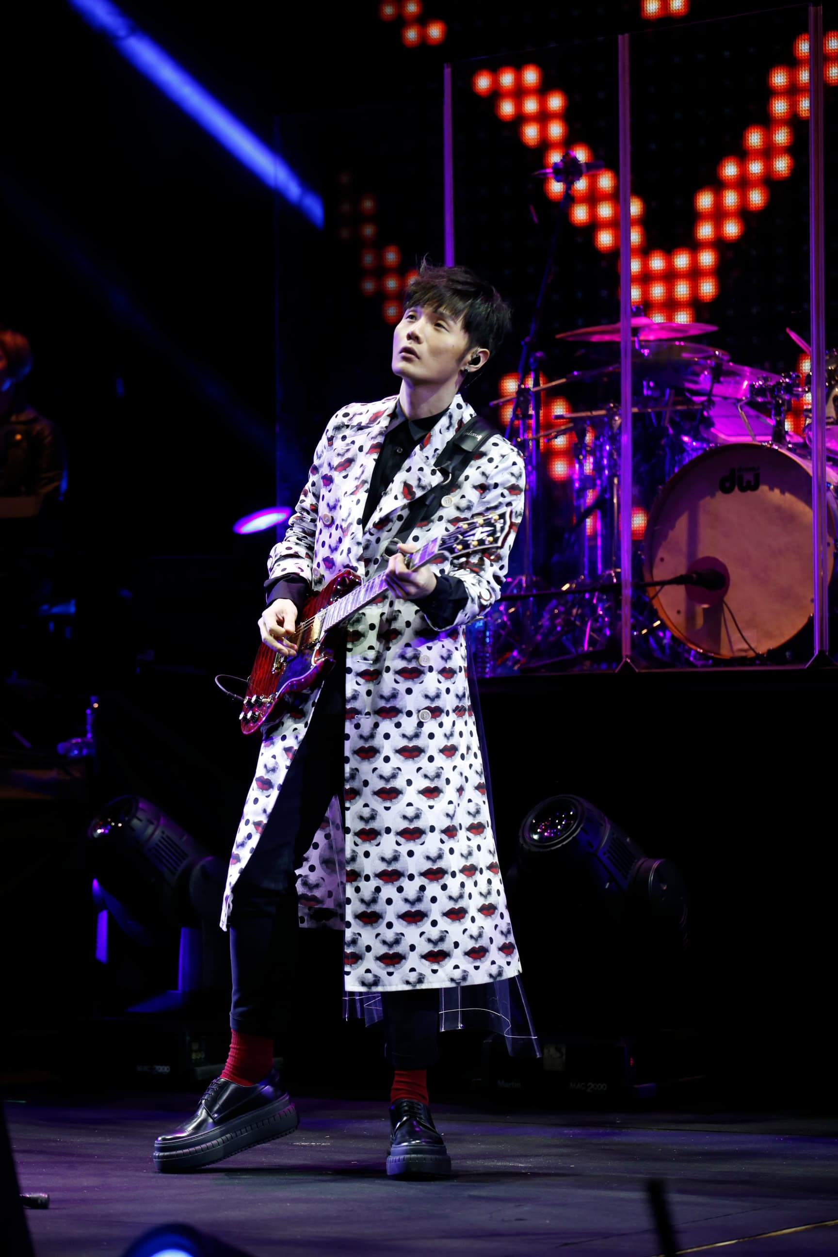 金曲新人王李榮浩將首度登上台北小巨蛋舉辦個人演唱會,票房成績不俗。 圖:華納提供