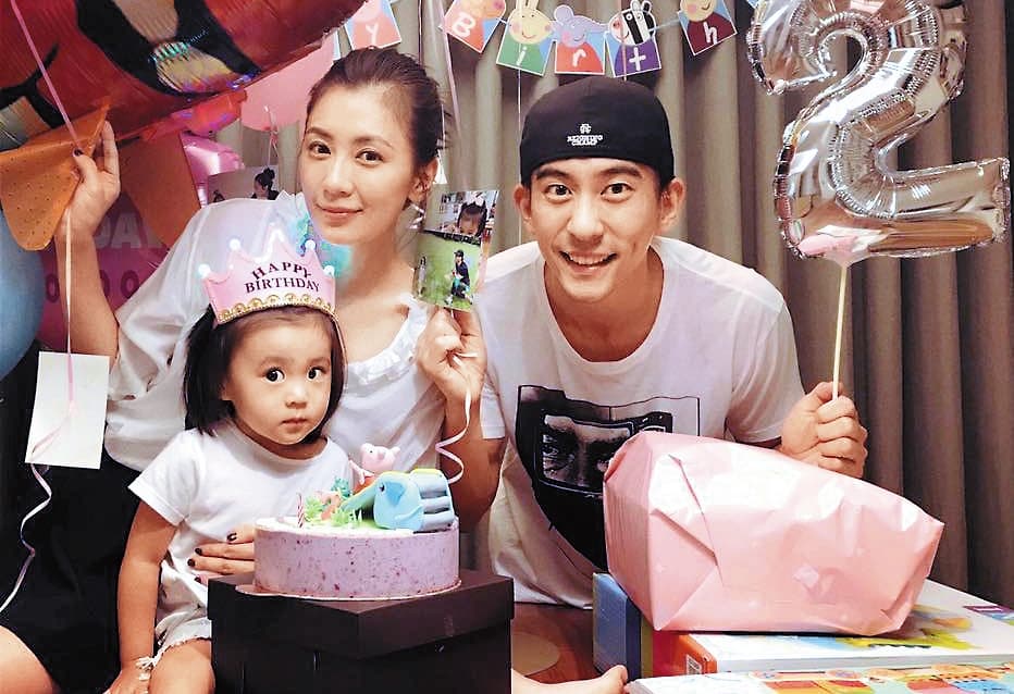 賈靜雯與修杰楷為女兒咘咘舉辦2歲生日派對。(翻攝自修杰楷臉書)