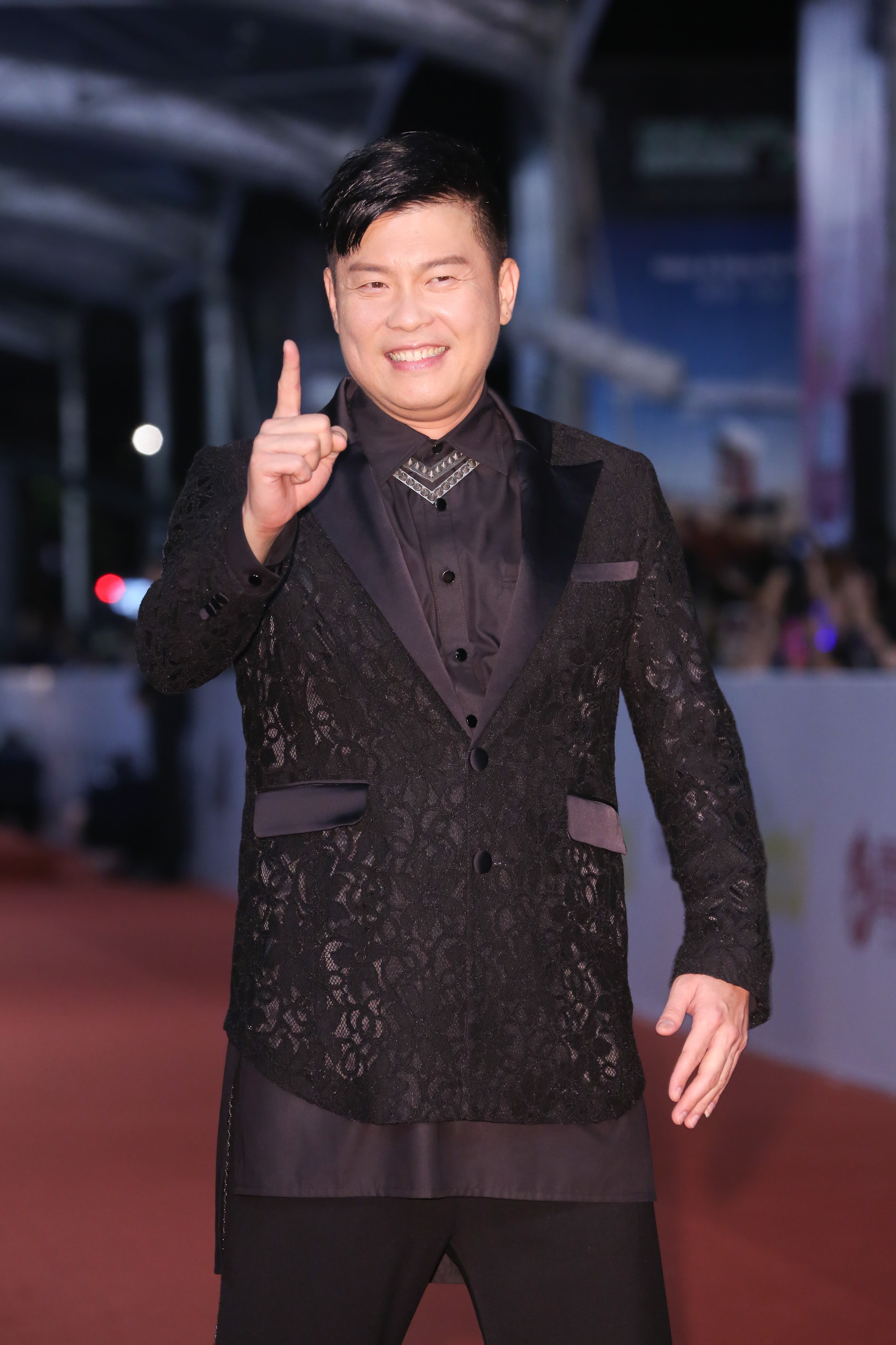 當天也在錄影現場全程直擊的曾國城認為,一個巴掌拍不響。