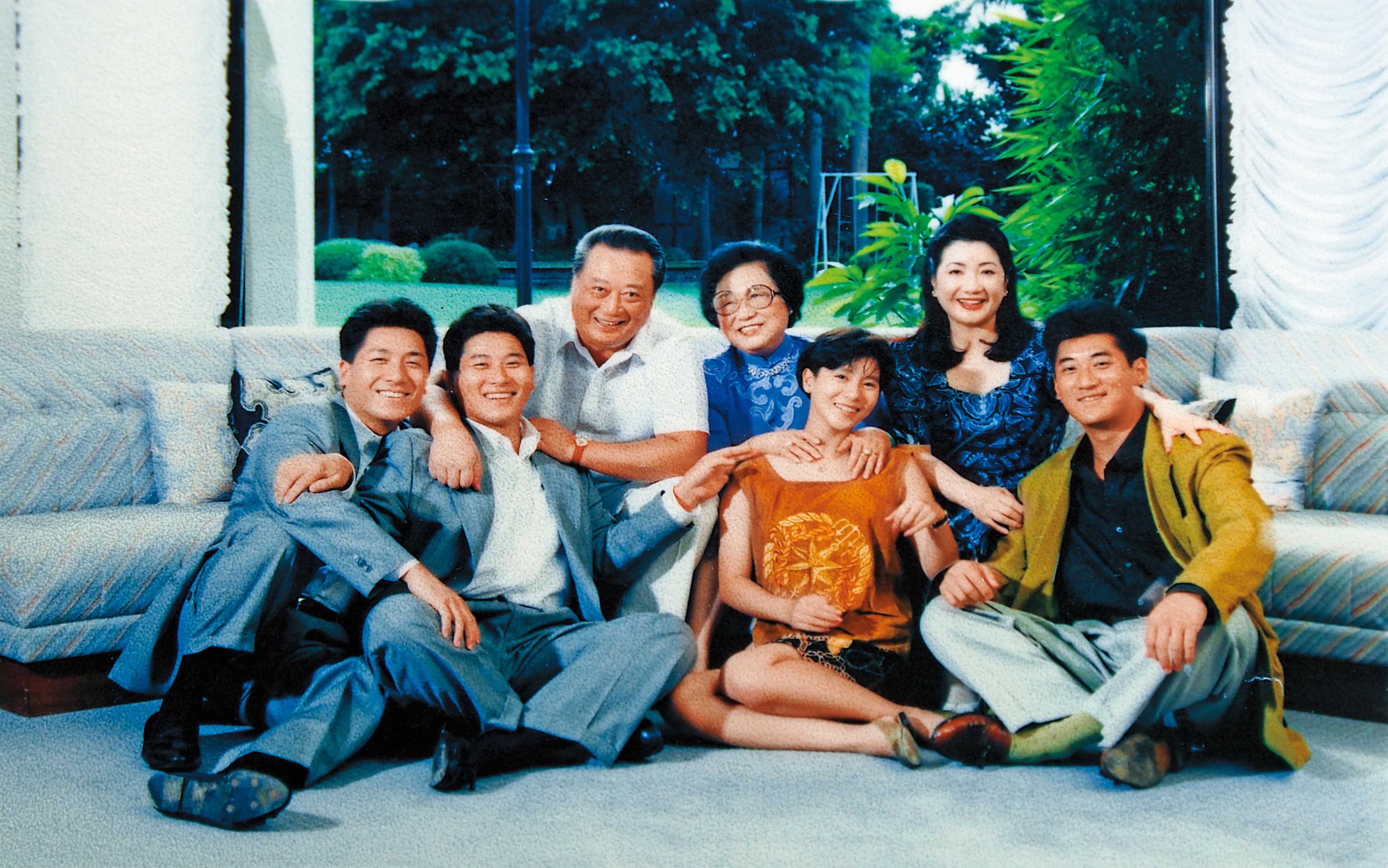 辜林瑞慧談3子1女,最開心辜家手足感情好,她也操心子女們的健康,因為辜仲諒腸胃不好,還特地引進棗精,還規定他要在傍晚時吃。(翻攝辜濓松先生追思集)