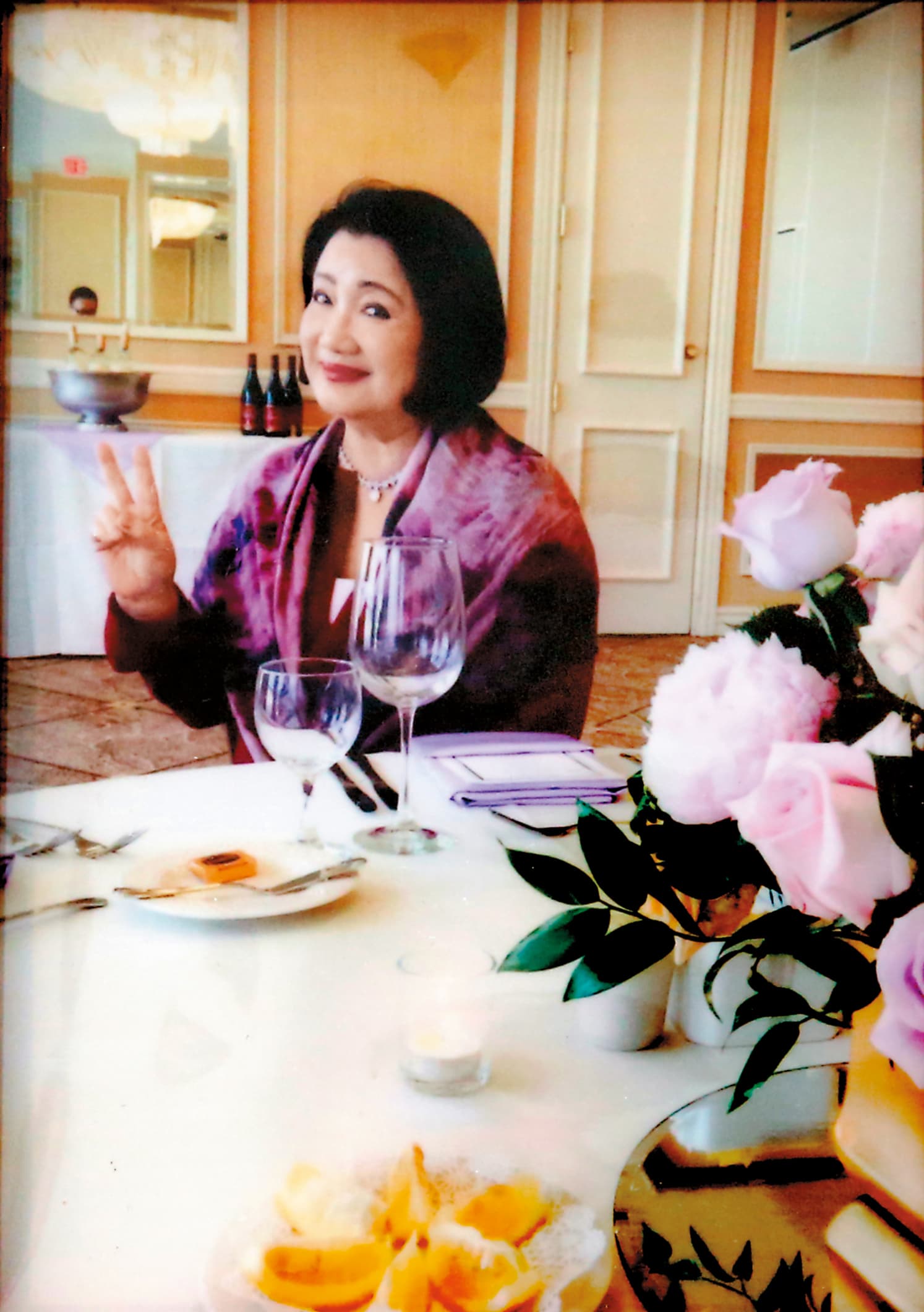 辜林瑞慧性情幽默俏皮,拍照常做出可愛姿勢。(辜林瑞慧提供)