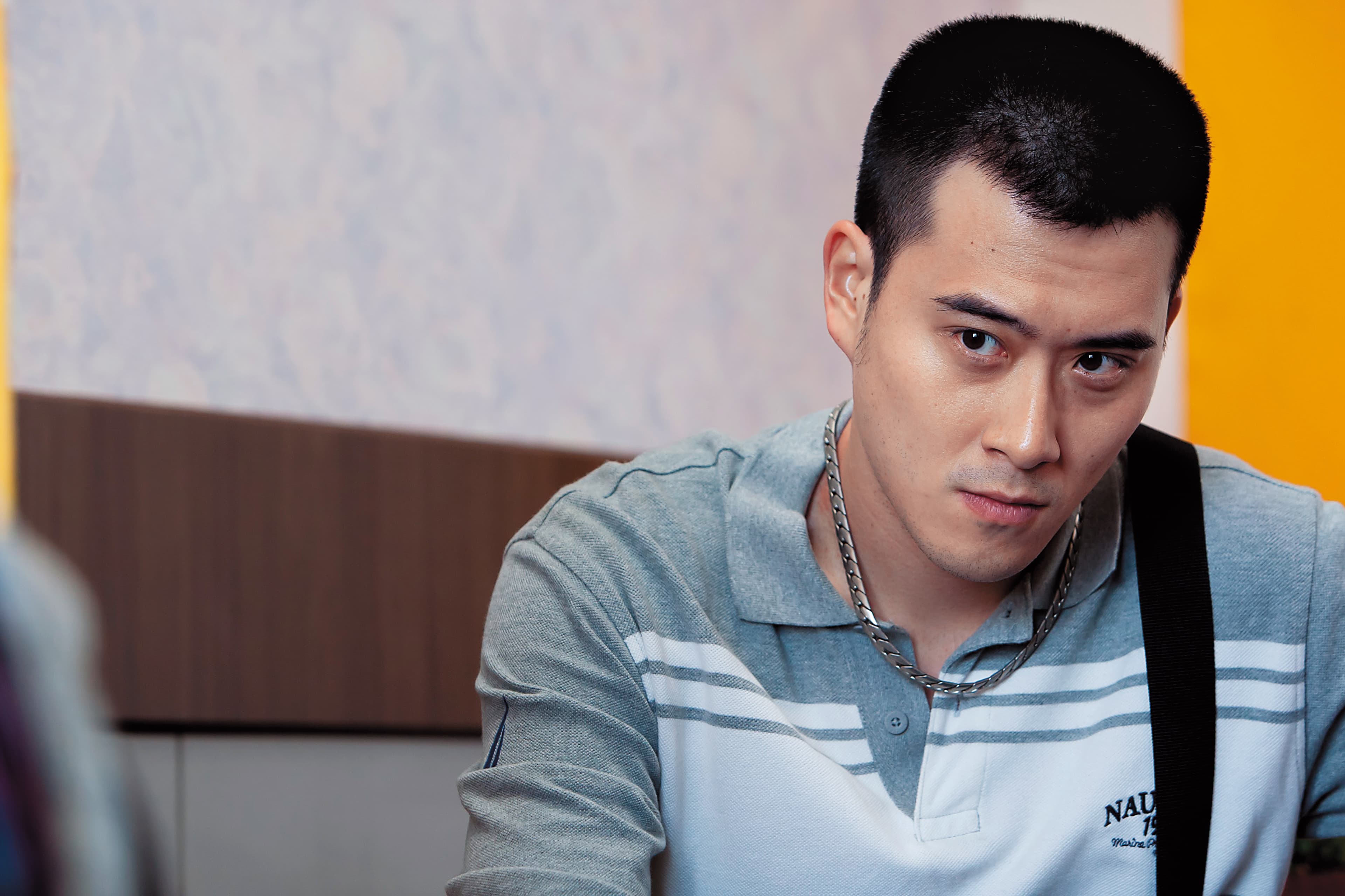 王為之前在台視8點檔《天若有情》中演警察,理平頭有痞氣十分吸睛,至今還常被觀眾認出來。(台視提供)