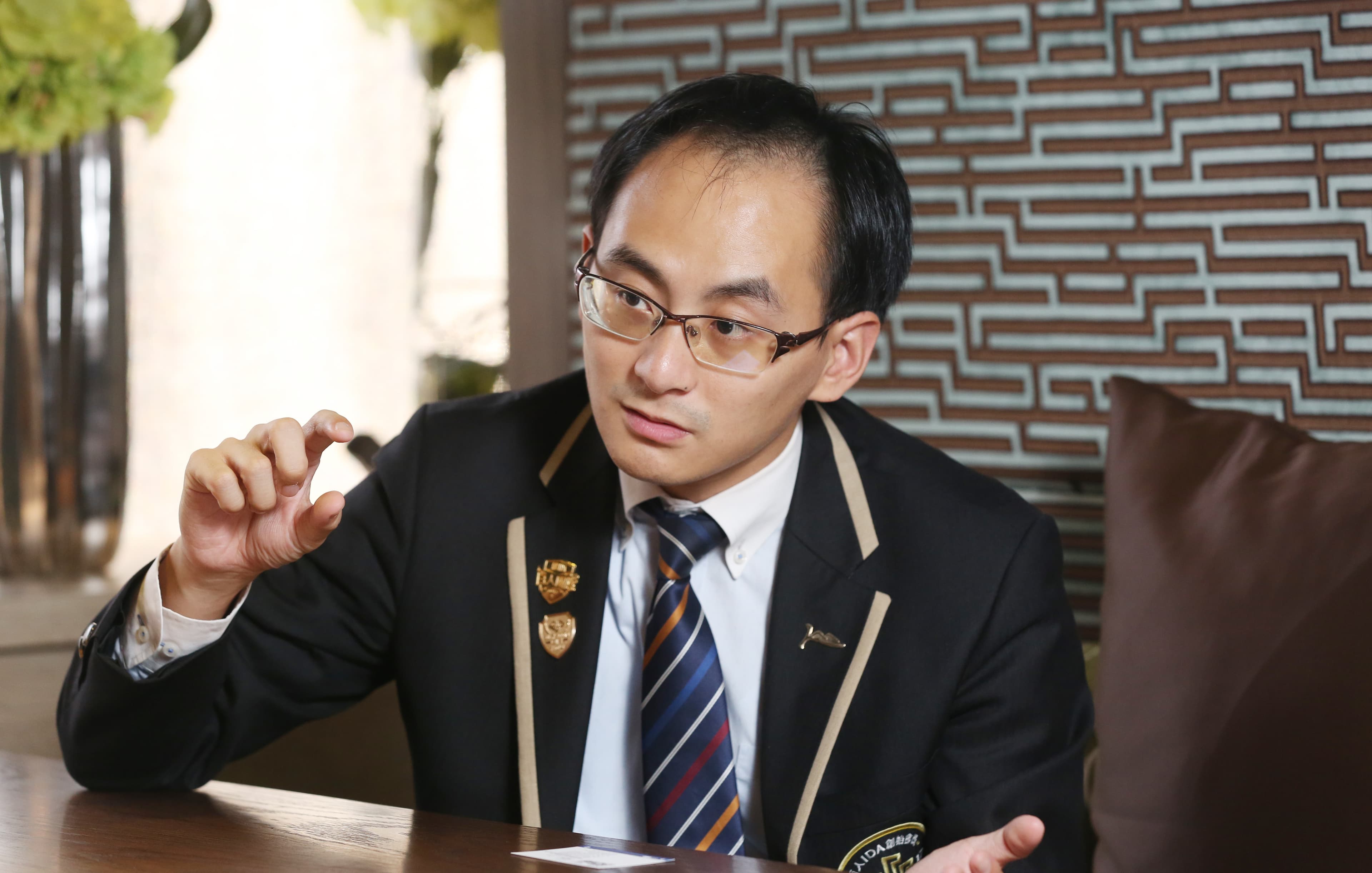 磊山保經南京分行執行長黃仁志表示，每人每年贈與免稅額為220萬元，若夫妻育有1女，則夫妻2人每年可贈與女兒440萬元。