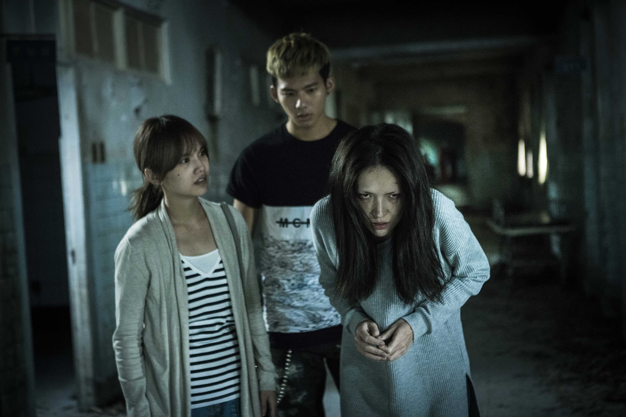 《紅衣小女孩2》是今年國片票房第1名,導演程偉豪另一部《目擊者》10大賣座也上榜,2部電影成本控制得宜,證明國片中小成本也能品質紮實,雅俗共賞。