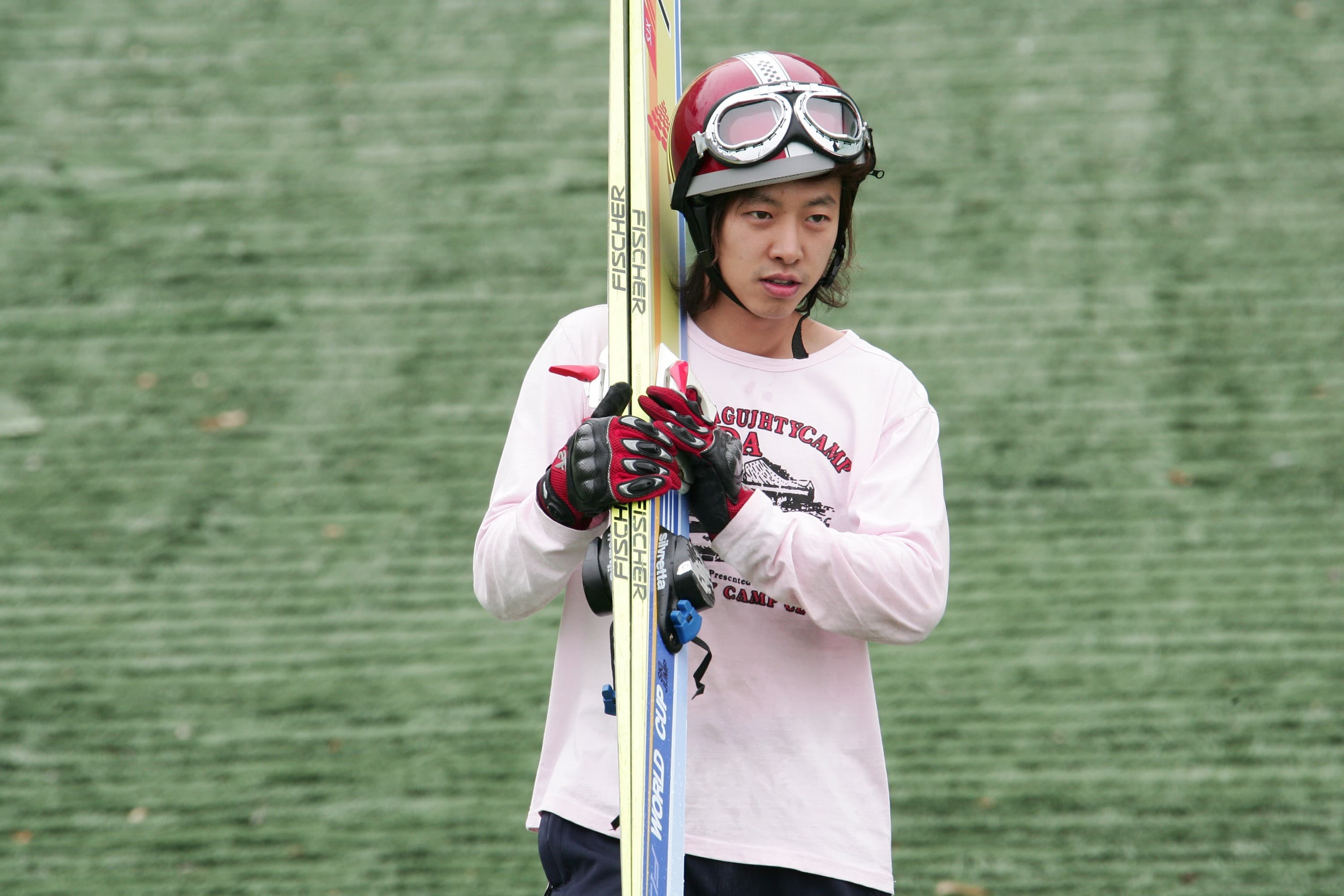 金容華2009年找金東昱拍《B咖大翻身》,讓他在片中飾演一個吊兒啷噹的角色。(Catchplay提供)
