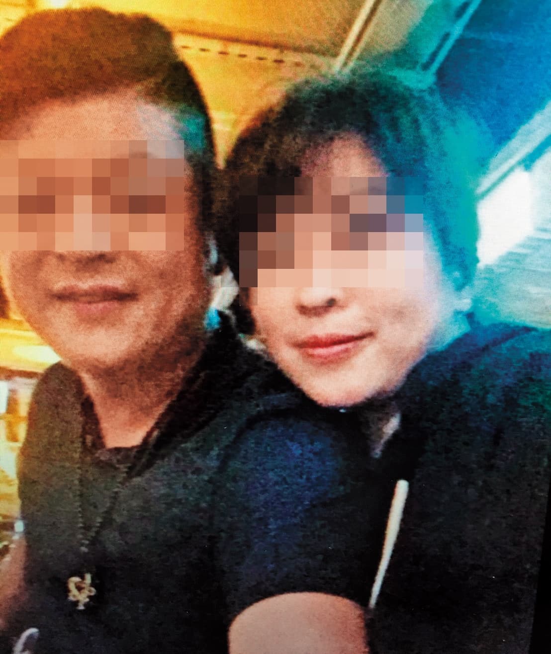 女老師(右)與前夫(左)原本感情不錯,2人經常在臉書放閃。(翻攝自臉書)