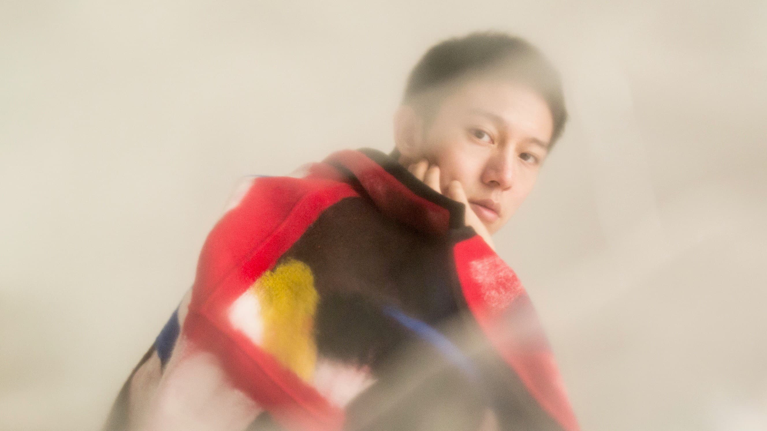 新專輯取名《大放》, 邱比希望「不正義得到伸張,受壓的得到釋放。」(ROKON滾石電音提供)