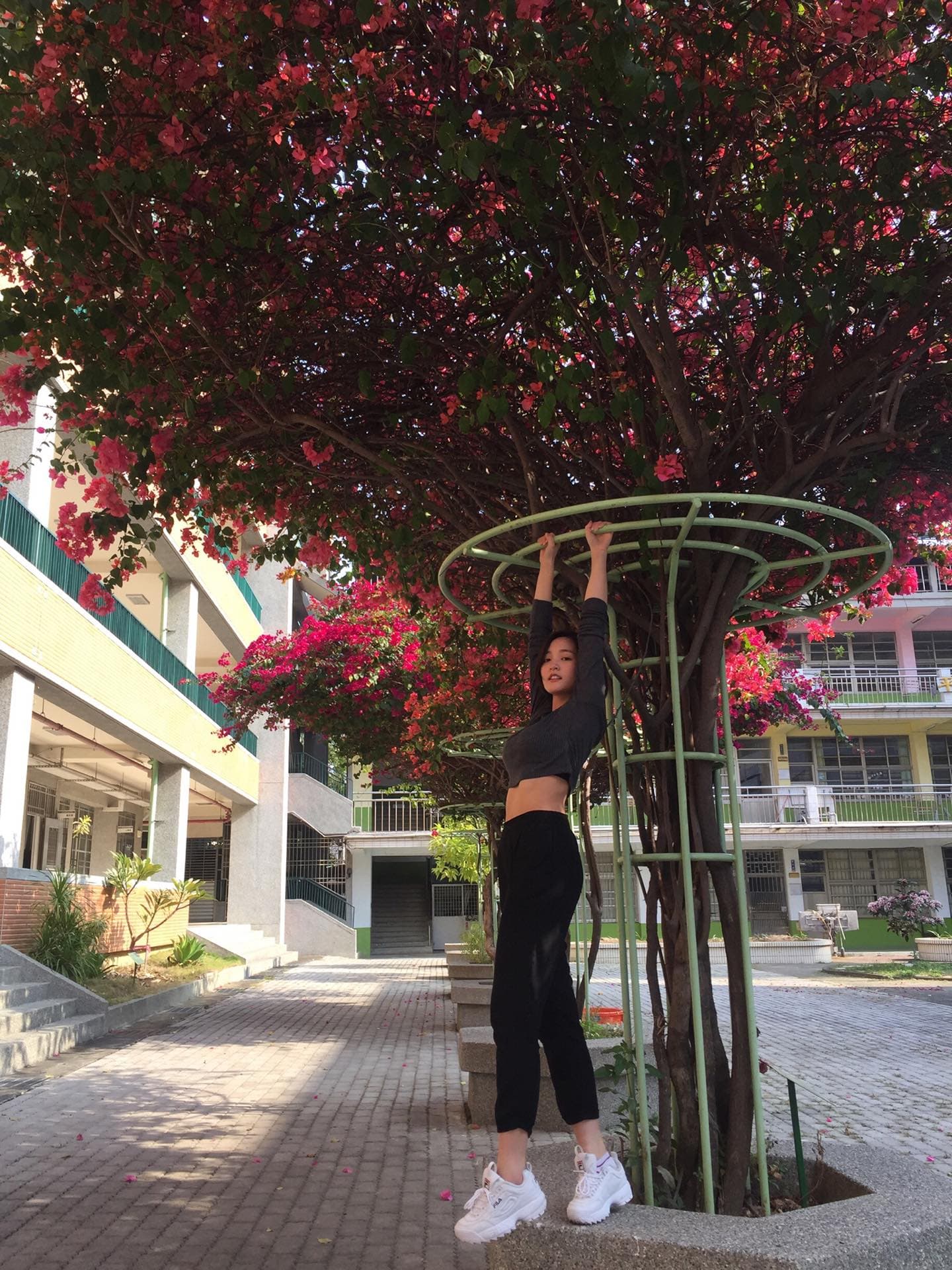 王淨表示每當肚子餓想吃東西,就會被吳岳擎狠嗆,讓她不敢吃。 (摘自王淨臉書)