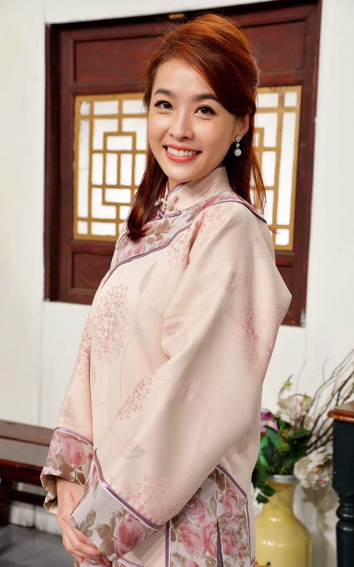 小嫻過去是電玩小魔女,現在自嘲已是小阿姨等級。(衛視中文台提供)