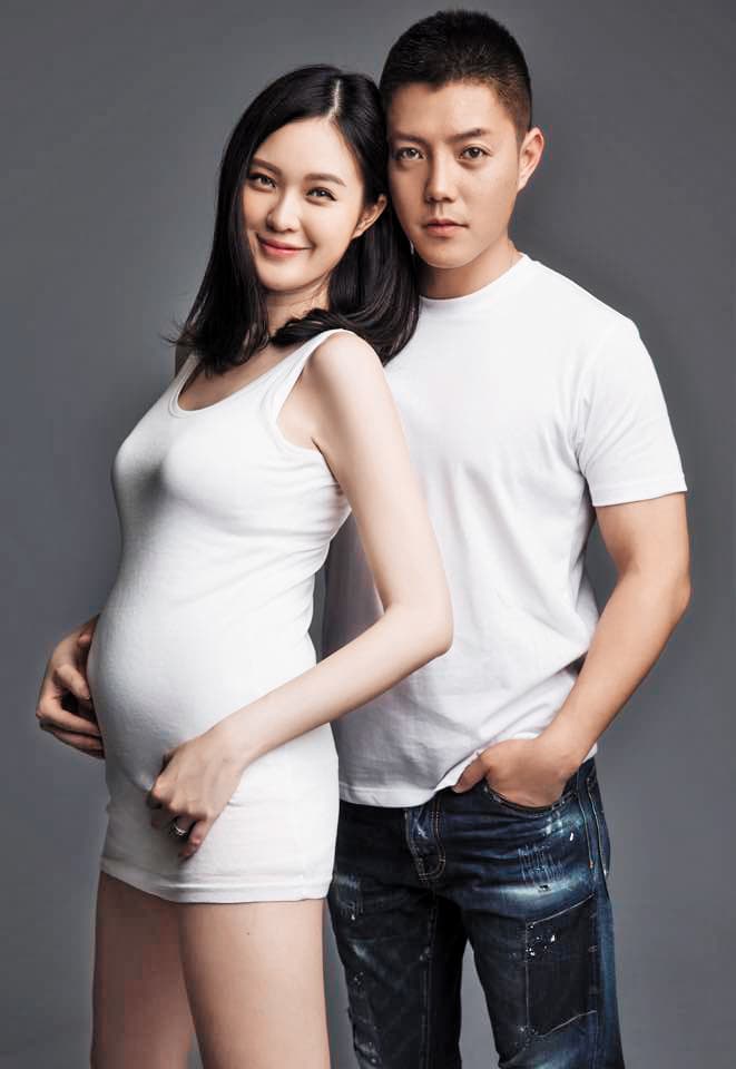 吳品萱和前夫Sean結婚3年,最後因聚少離多走上離婚一途。(翻攝自吳品萱臉書)