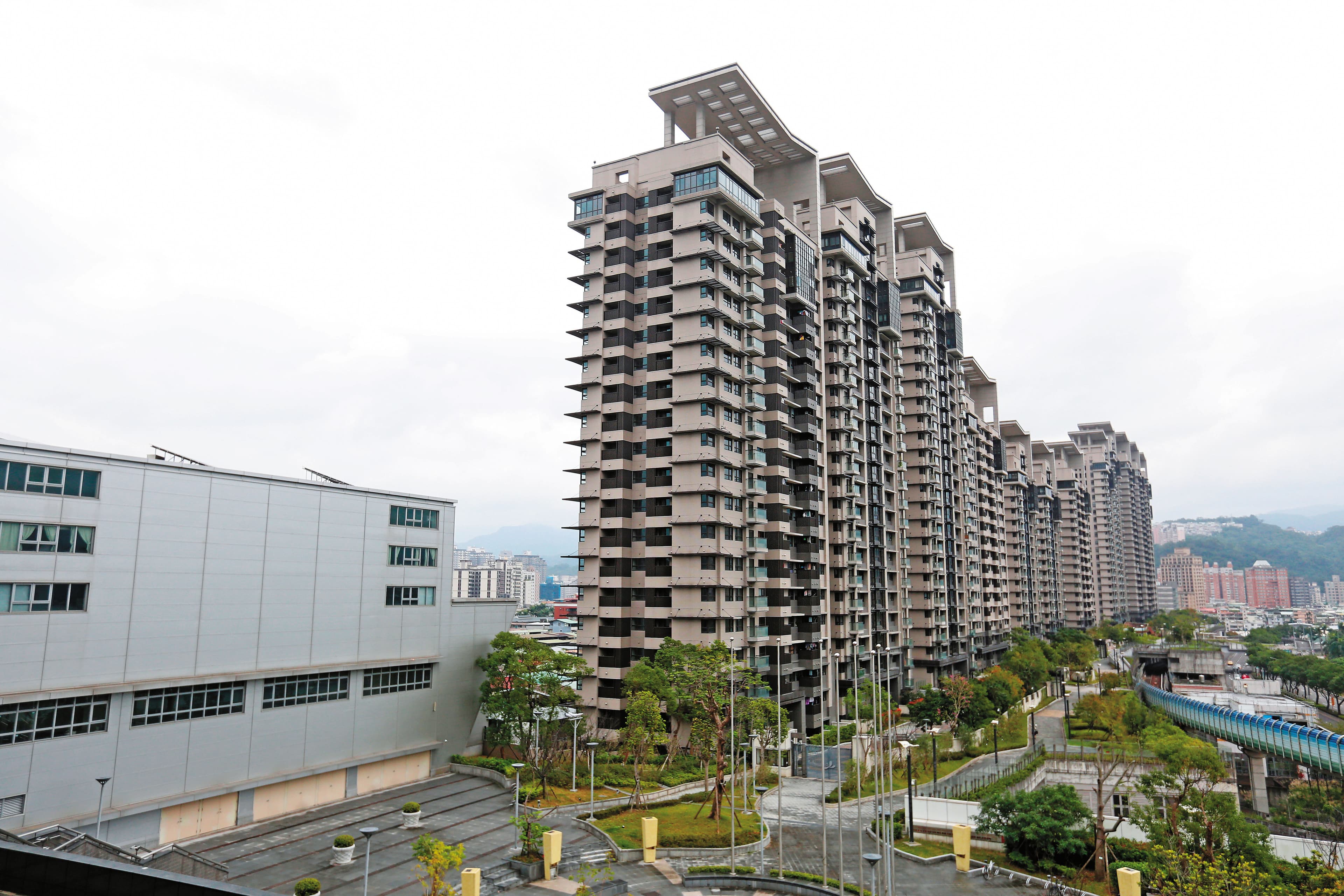 北市府官員曾因日勝生得標美河市案,而被指控圖利。