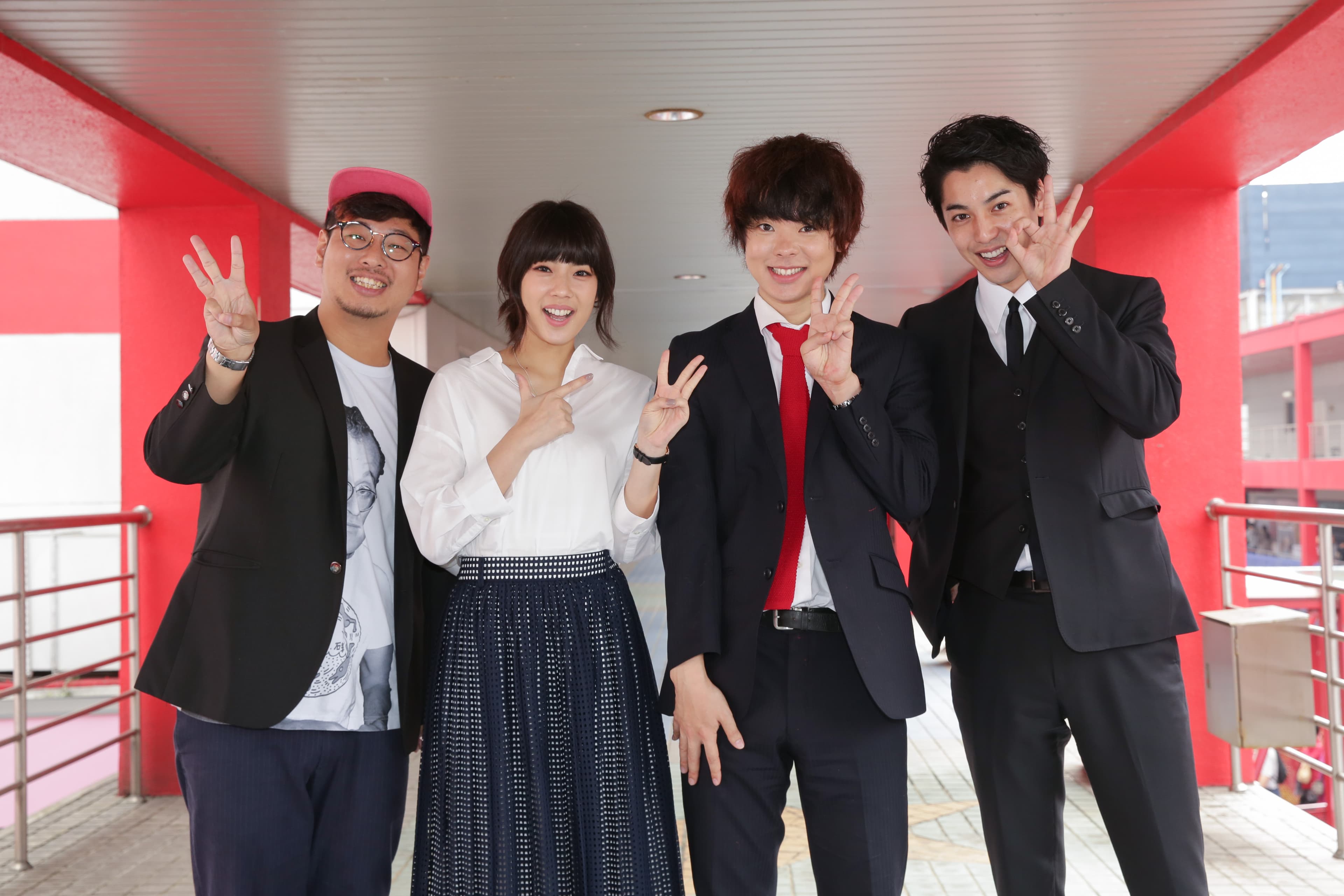 繼去年電影拍攝完,《再一次,台灣見》的導演三原(右2)與演員大野拓朗(右1)、林思宇(左2)和網紅梁鈺杰(UG is Hot)相見歡。