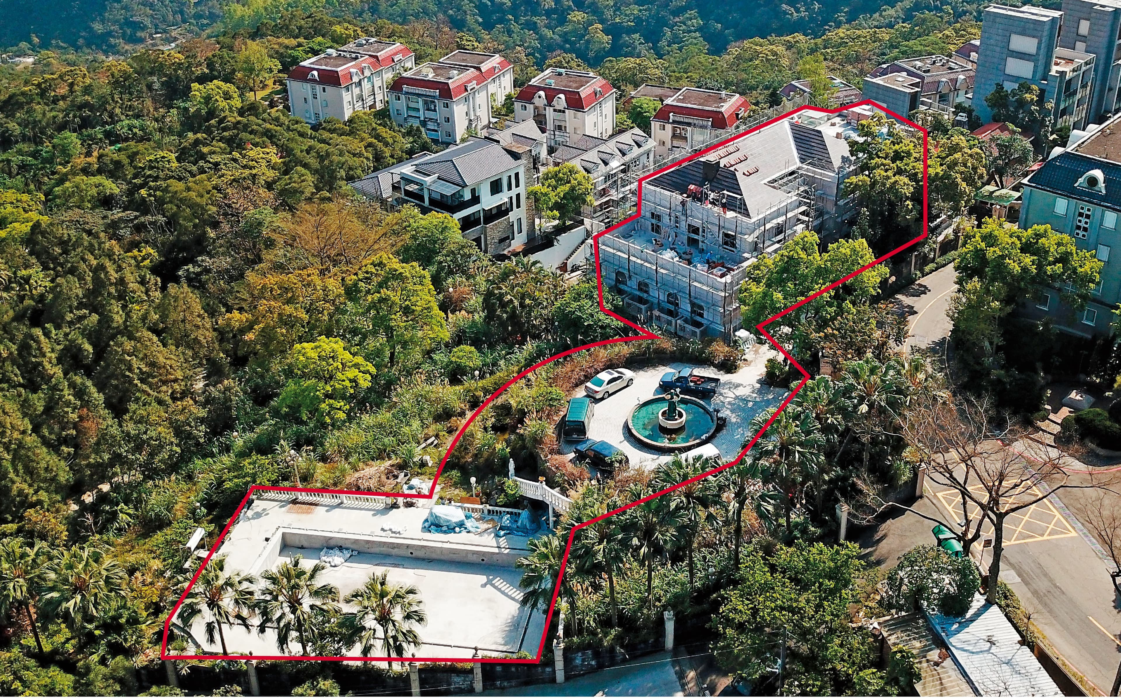 富麗堂皇、號稱10億元的王羽豪宅(紅圈處),外傳已由中國創投公司所購下。