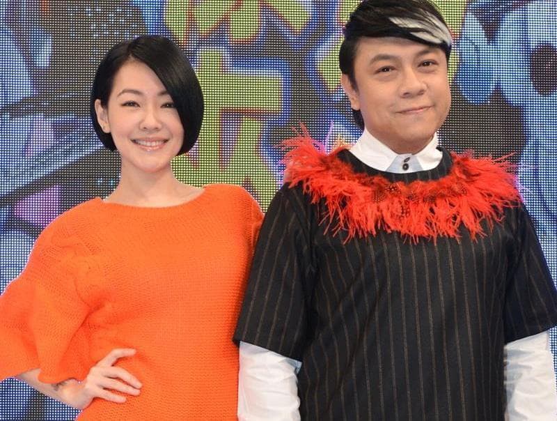 蔡康永(右)為了圓導演夢請辭《康熙來了》,近期傳出將與老搭檔小S再度合體主持。