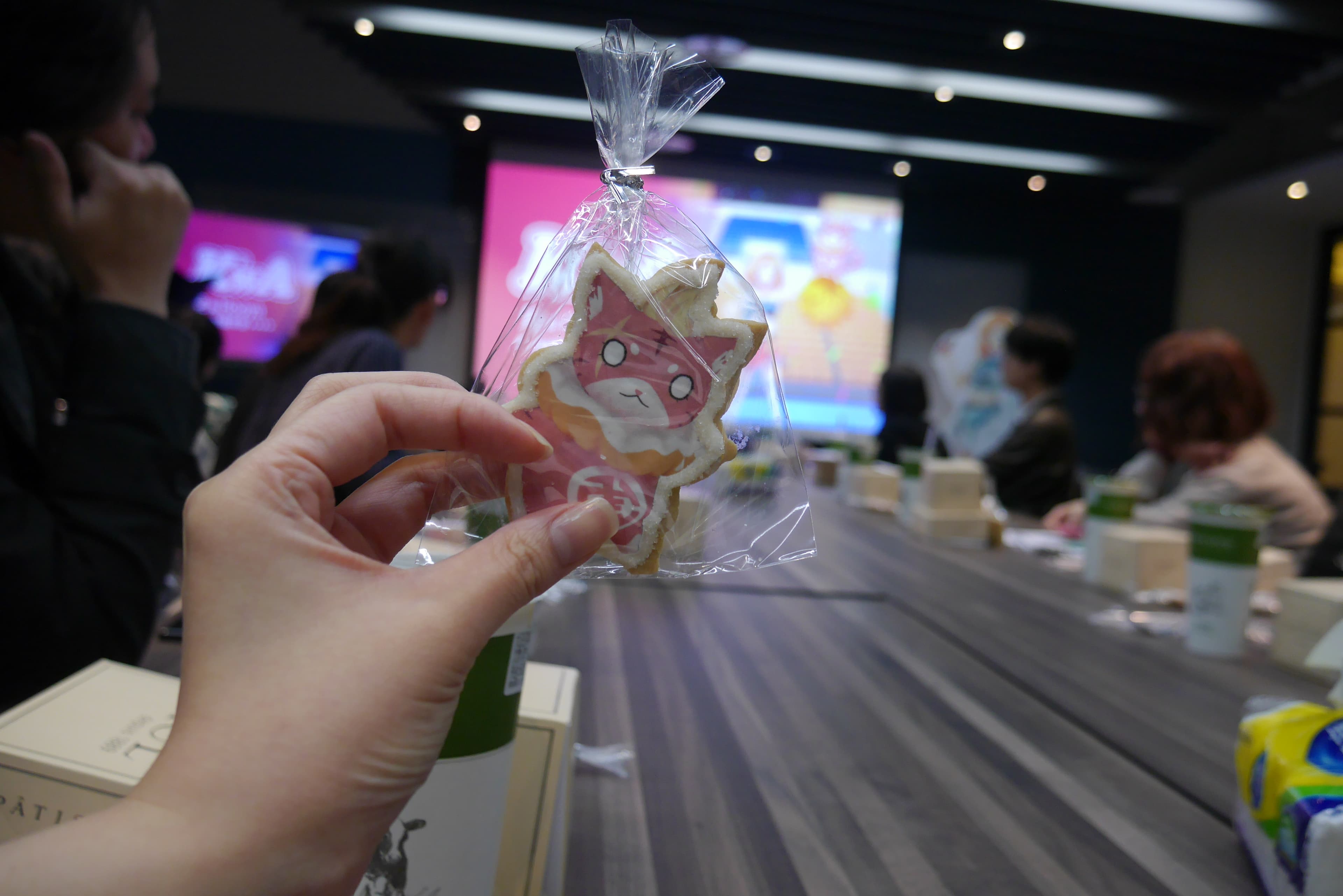 茶會附的 Hooya 造型餅乾！才捨不得吃掉呢！