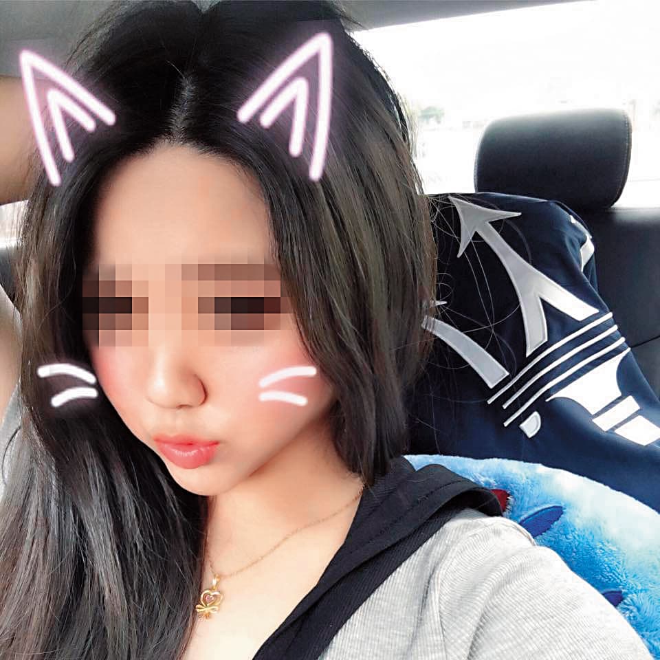 黃勝雄老婆外型甜美可愛,行事低調,之前黃勝雄爆出緋聞,稱老婆都知道,但據悉黃勝雄老婆都被蒙在鼓裡。(翻攝自黃妻臉書)
