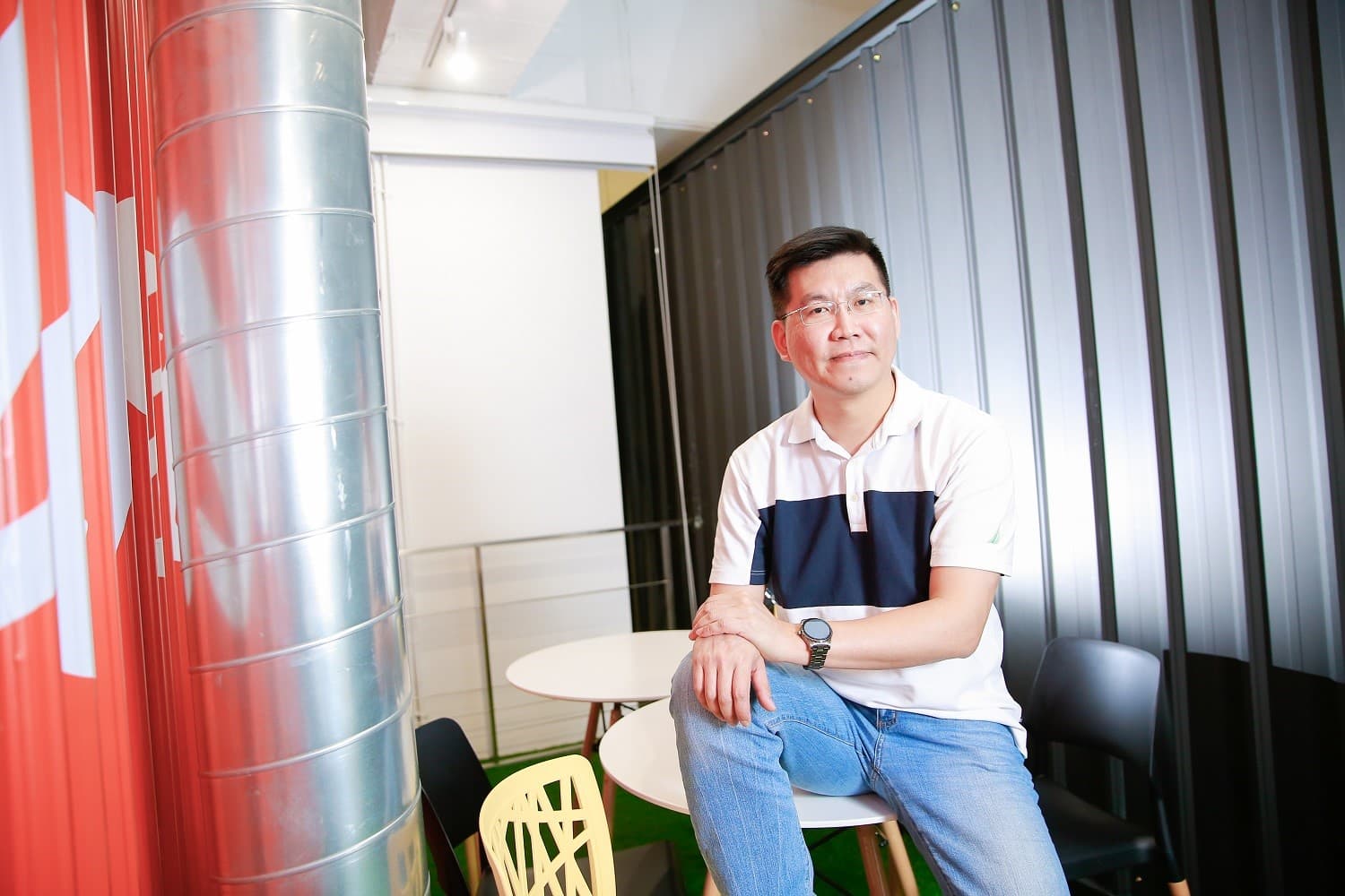 歐銻銻娛樂的戲劇總監廖健行,在台灣影視產業深耕20年有成。