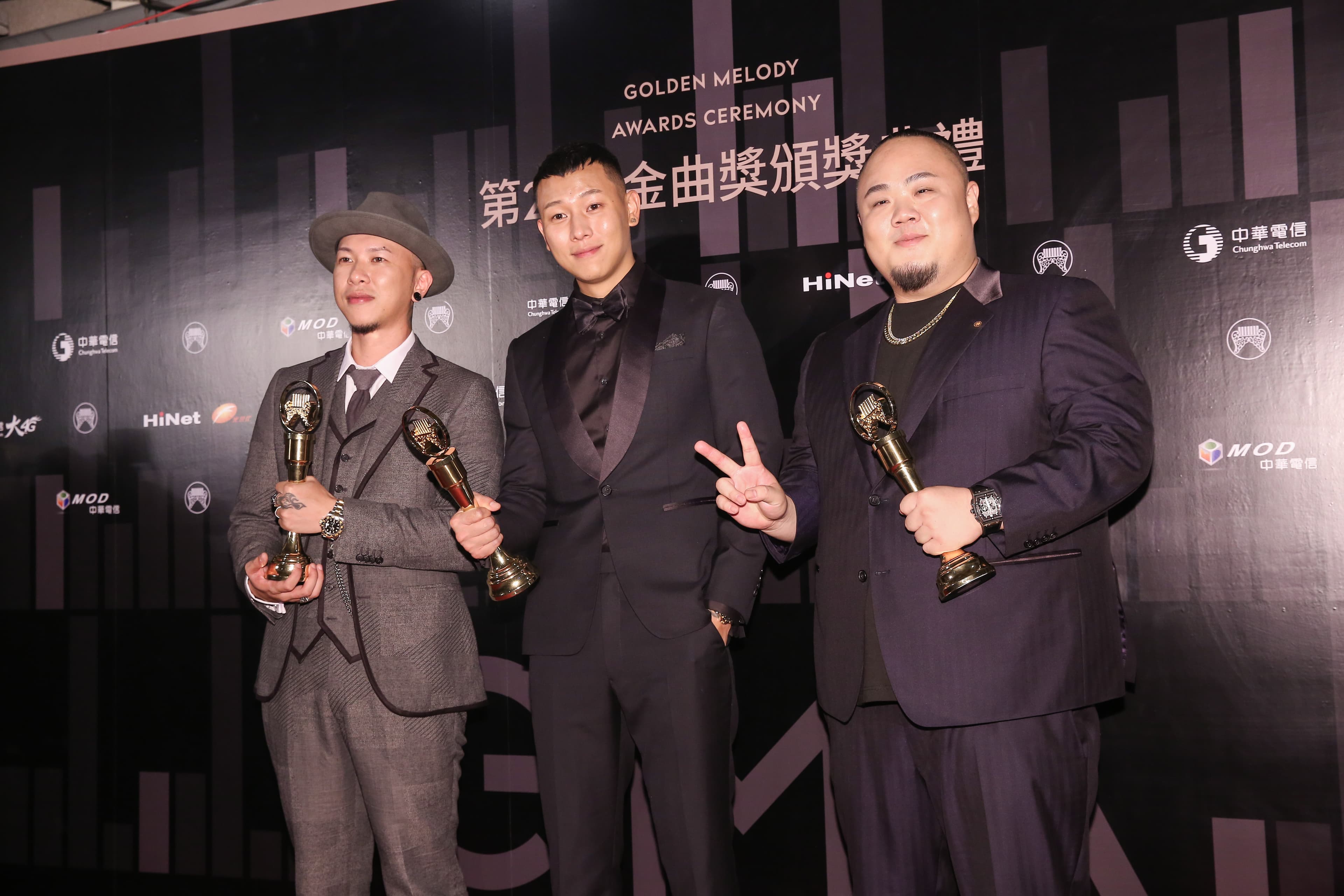 嘻哈團體頑童MJ116奮鬥14年，贏得最佳演唱組合獎。
