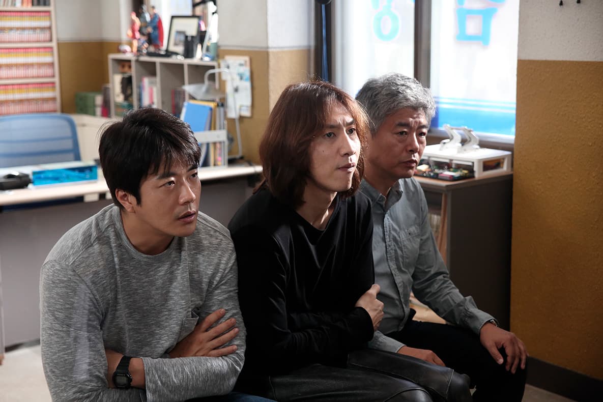 3位不同風格的男星權相佑、成東鎰、李光洙在《妙探事務所》發放笑彈,有望開拍續集。(車庫娛樂提供)