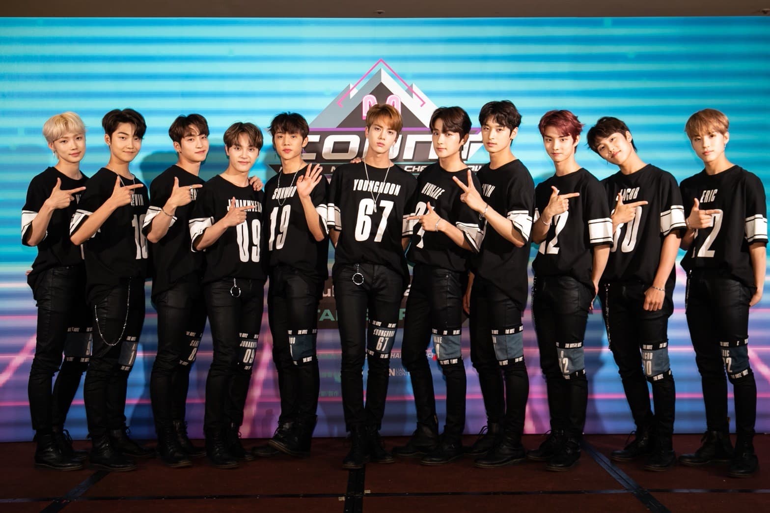 THE BOYZ訪台12缺1,只有NEW(左起)、KEVIN、上淵、鶴年、善旴、泳勛、賢在、柱延、Q、JACOB、ERIC11個成員。
