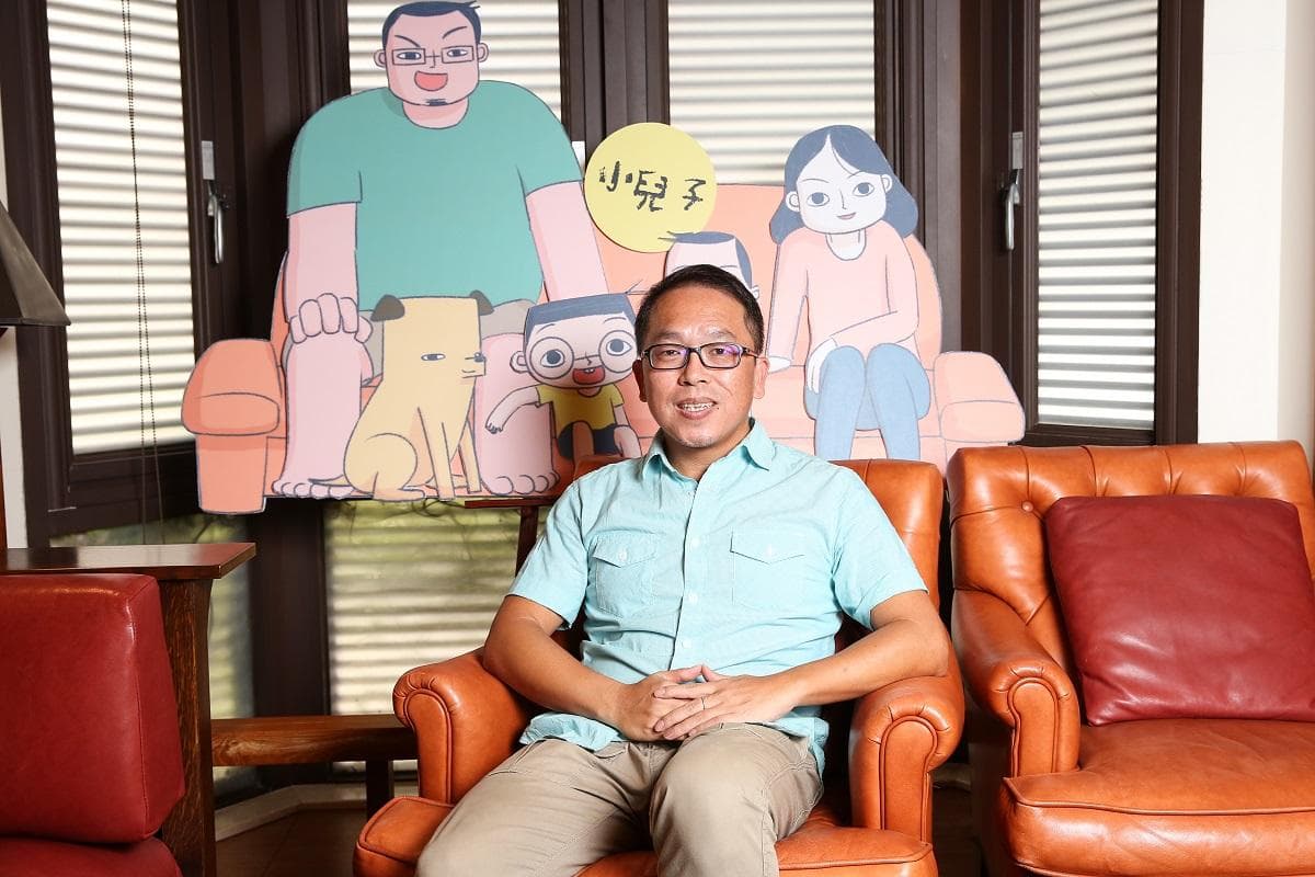 史明輝親自負責《小兒子》的編劇工作,並組成10人製作團隊參與製作。