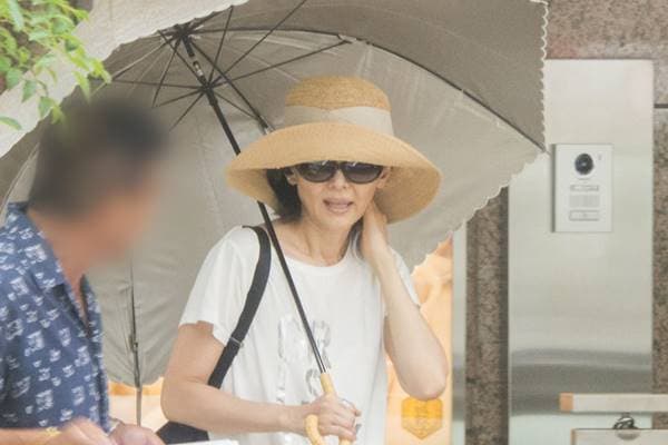南果步被週刊問到渡邊謙再婚一事，說自己沒法祝福。（翻攝《女性自身》）