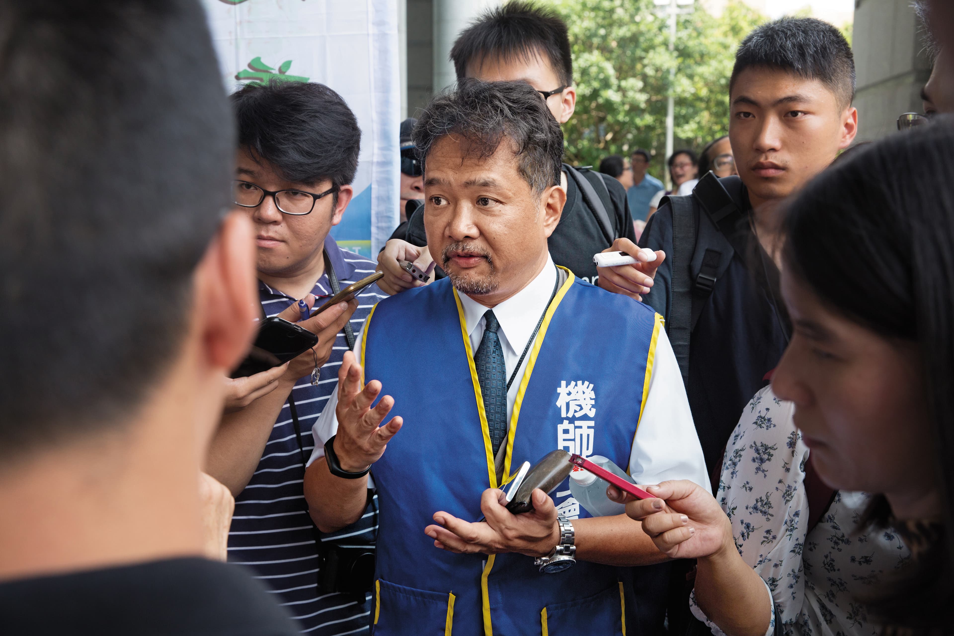 機師工會常務理事、前理事長陳祥麟也是華航機師,他強調爭議協商過程公司寸步不讓,舉行罷工投票是不得已之下的結果。