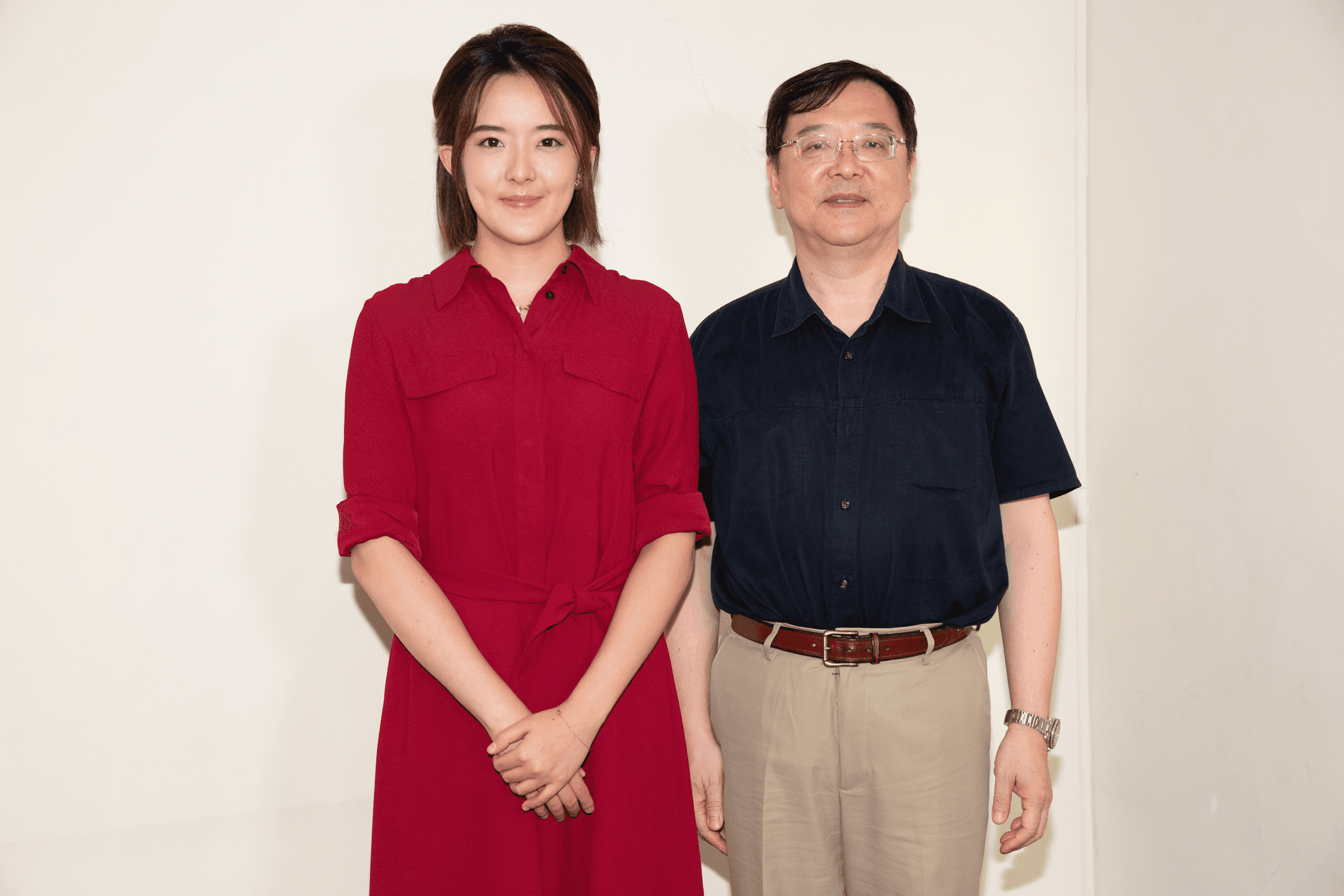 鋼琴家萬捷旎(左)和蘇州交響樂團團長陳光憲(右)於演出前接受媒體聯訪。