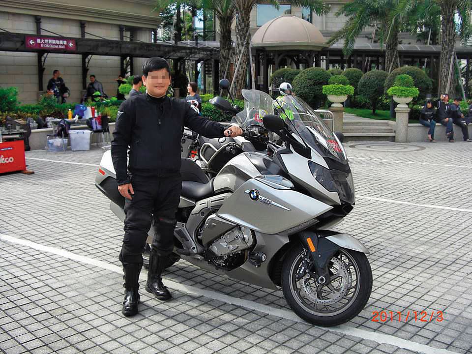 伍姓員警（圖）與阿奇曾是重機車友，如今卻因伍的脫序演出形同陌路。（翻攝自臉書）