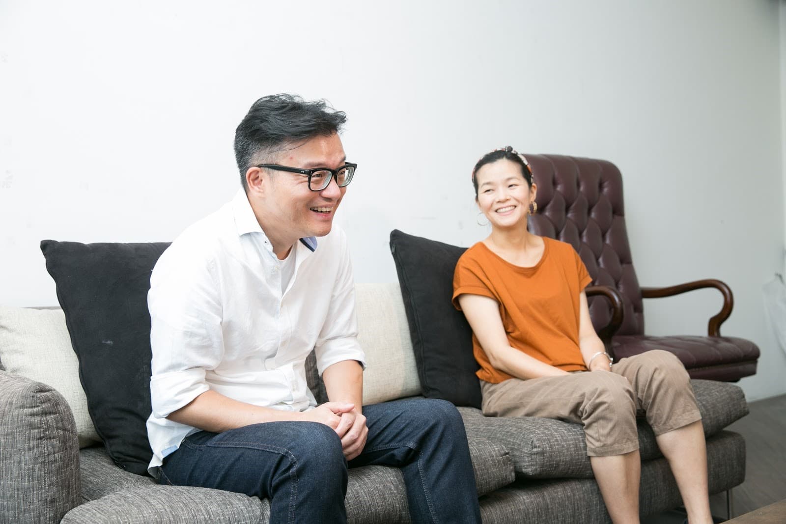 導演莊景燊與編劇王莉雯(右)是夫妻、也是多年的工作夥伴。