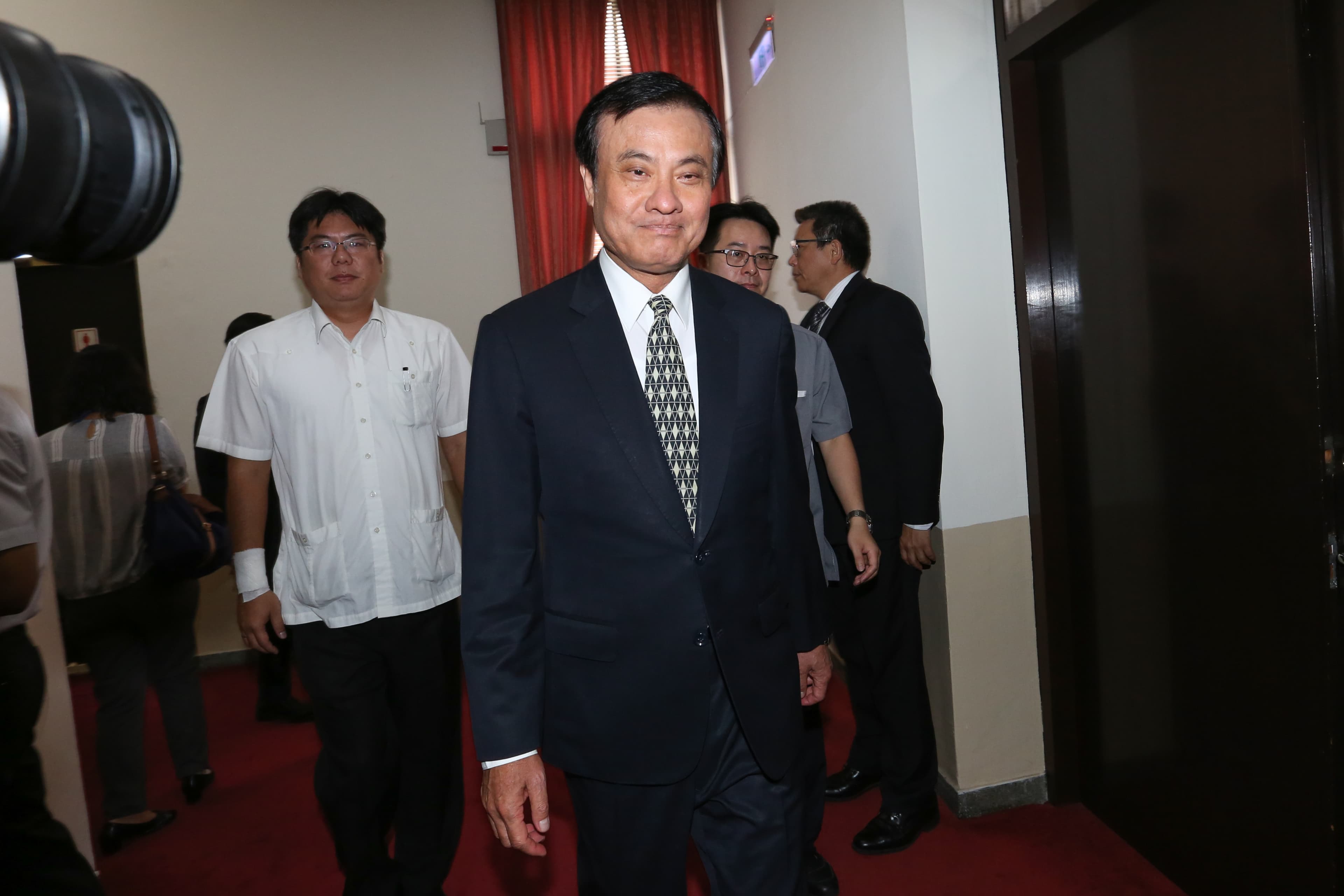 立法院長蘇嘉全表示,因外交部邀立委赴美參加紐約聯合國大會觀察團,因此建議9月21日開議。圖為今年6月蘇嘉全出席臨時會。
