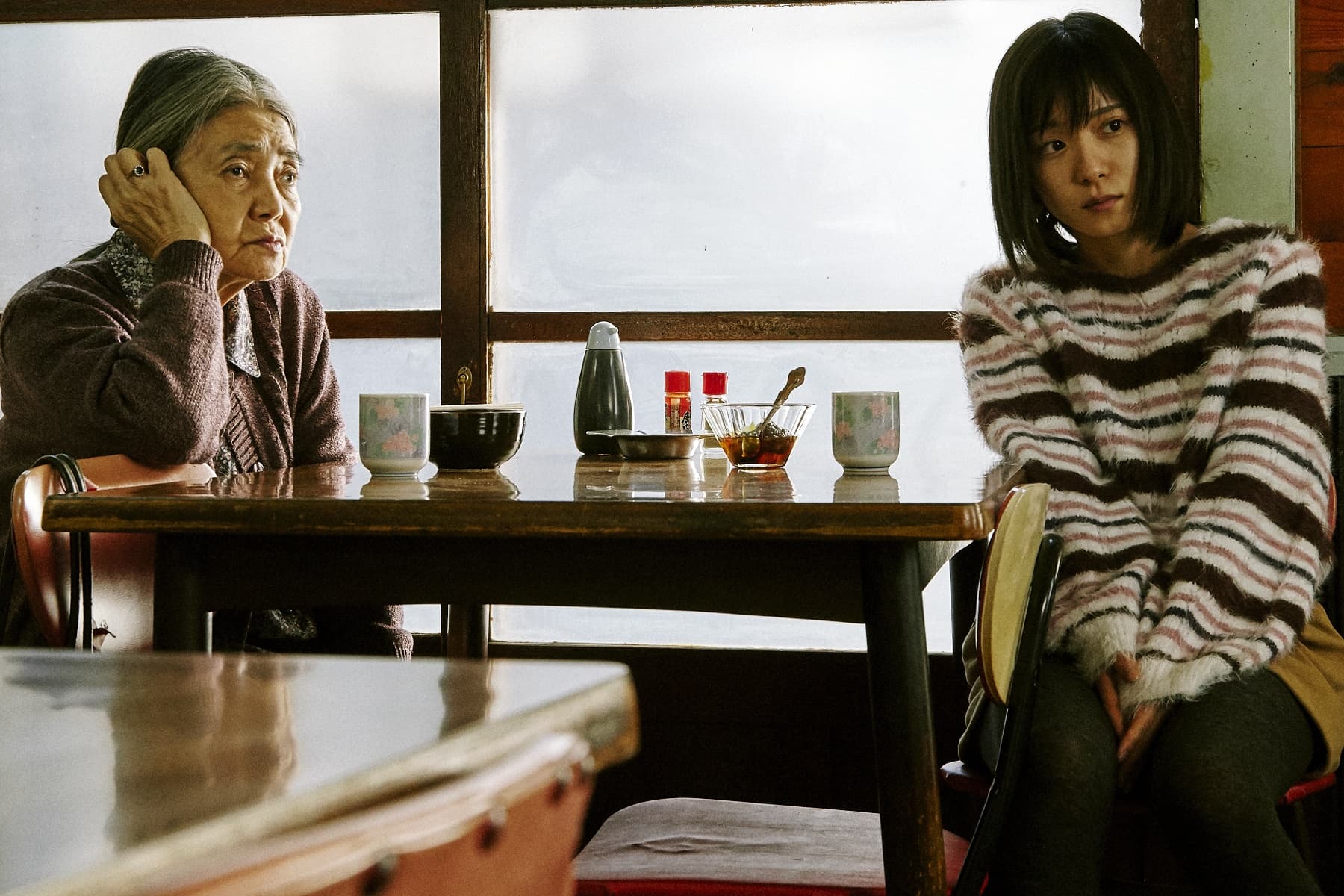 樹木希林對松岡茉優的角色人設提出質疑,讓《小偷家族》導演是枝裕和改寫角色。(采昌多媒體提供)