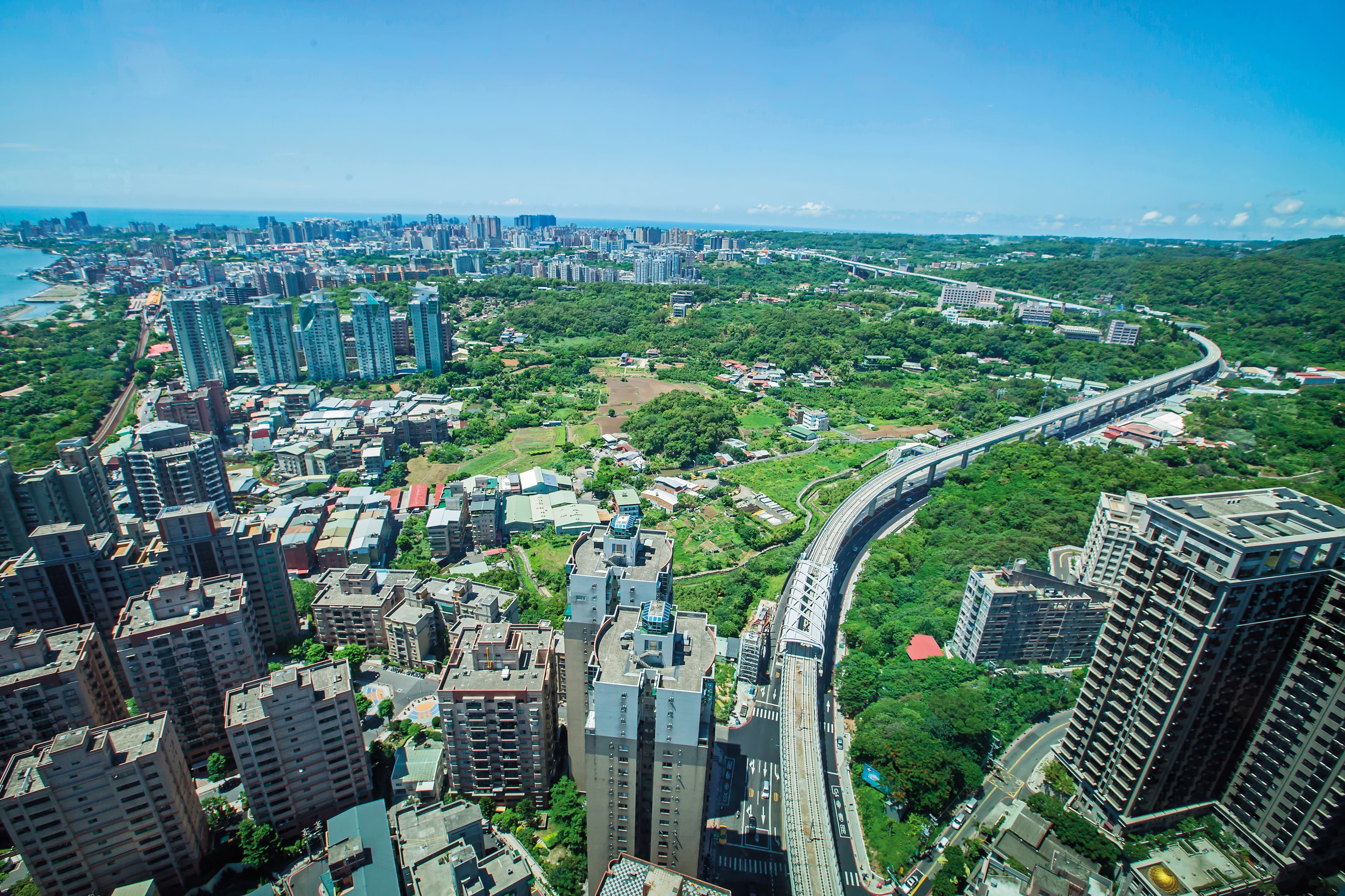 重劃區屬於新興住宅型態,重大建設及生活機能仍未完善,入住前要做好「長期抗戰」的準備。