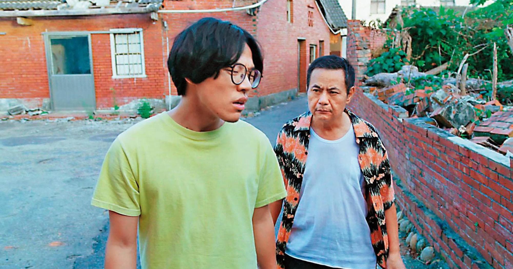 盧廣仲以歌手身分首次主演《花甲男孩轉大人》，就入圍金鐘獎。（八大提供）