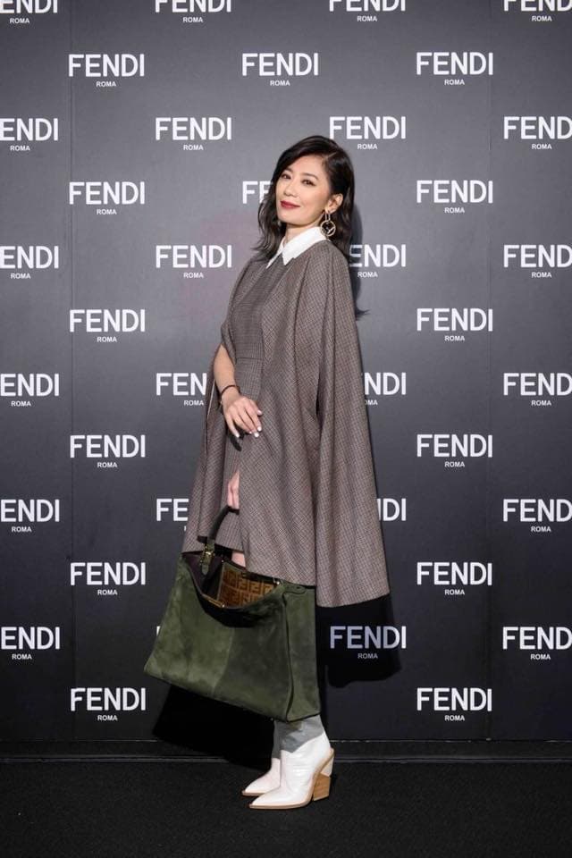 賈靜雯為老公修杰楷生了兩個女兒,下個月還將補辦婚宴。(翻攝自賈靜雯臉書)