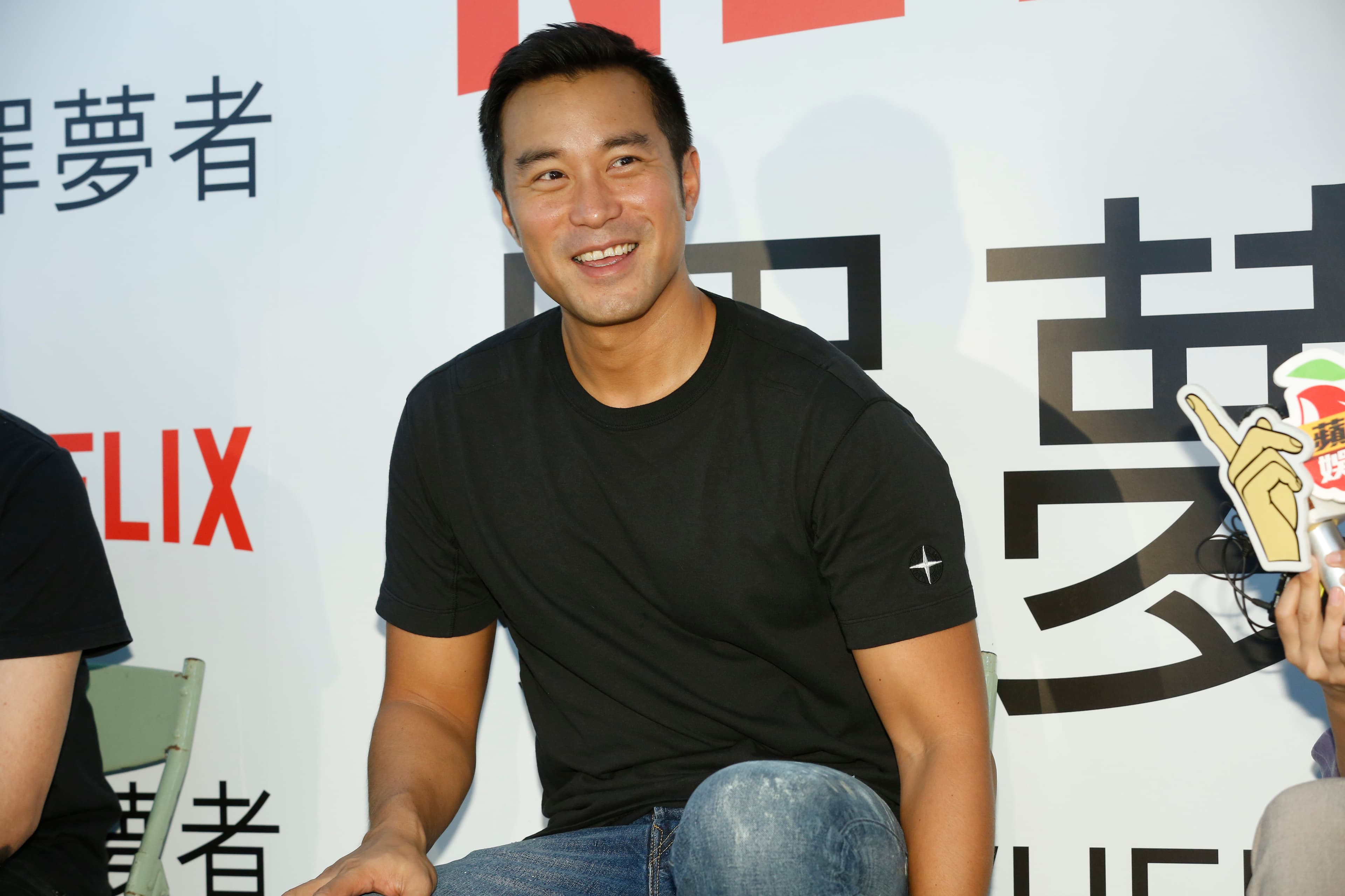 張孝全與賈靜雯在劇中雖然恩愛，但張孝全卻入冤獄蹲苦牢，成了一對有名無實的夫妻。