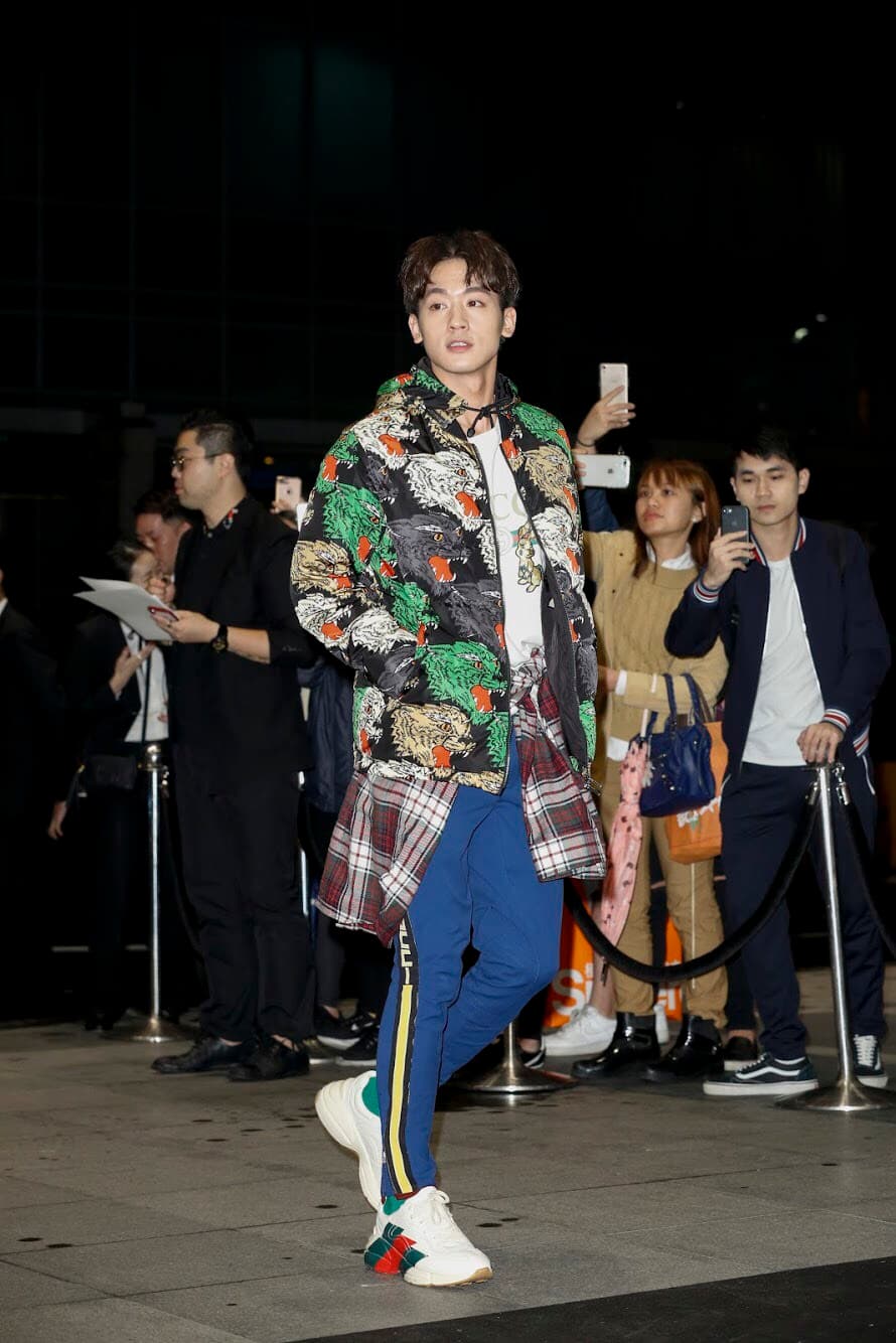 吳思賢透露自己不夠紅沒賺很多,目前只能靠姐姐買給他GUCCI。