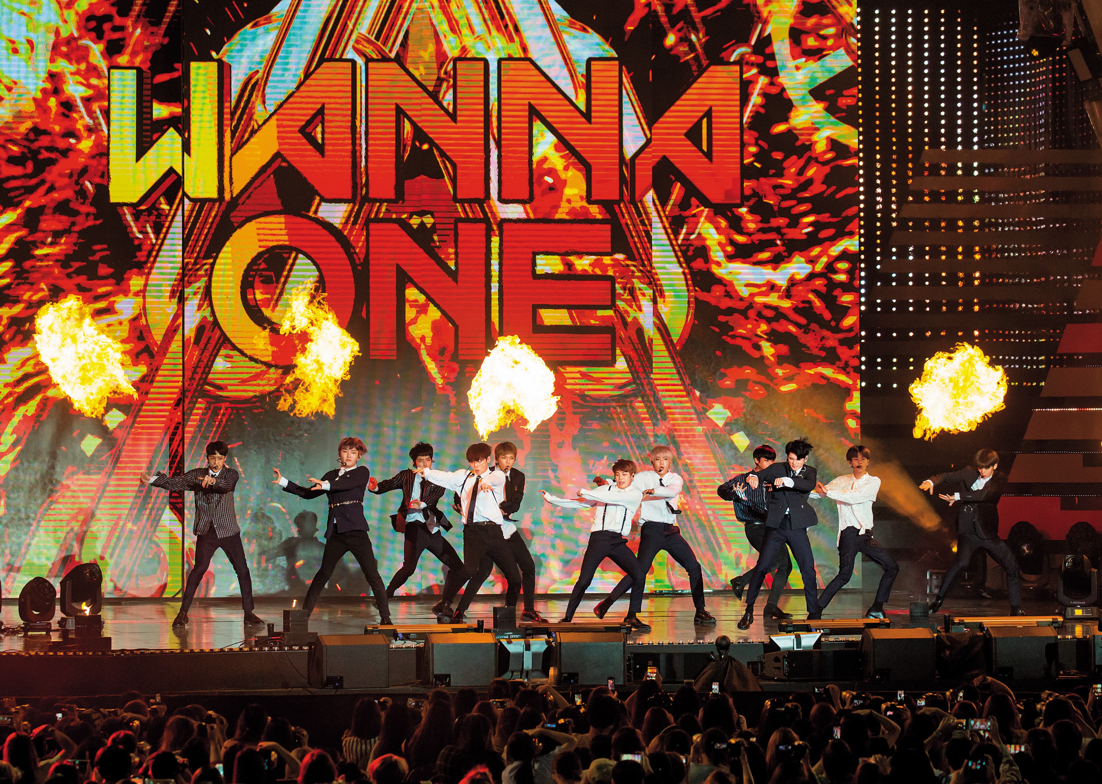 《PRODUCE 101》第2季選出的11人男團Wanna One,限定期間頻開粉絲見面會及演唱會,吸金功力十分驚人。(東方IC)