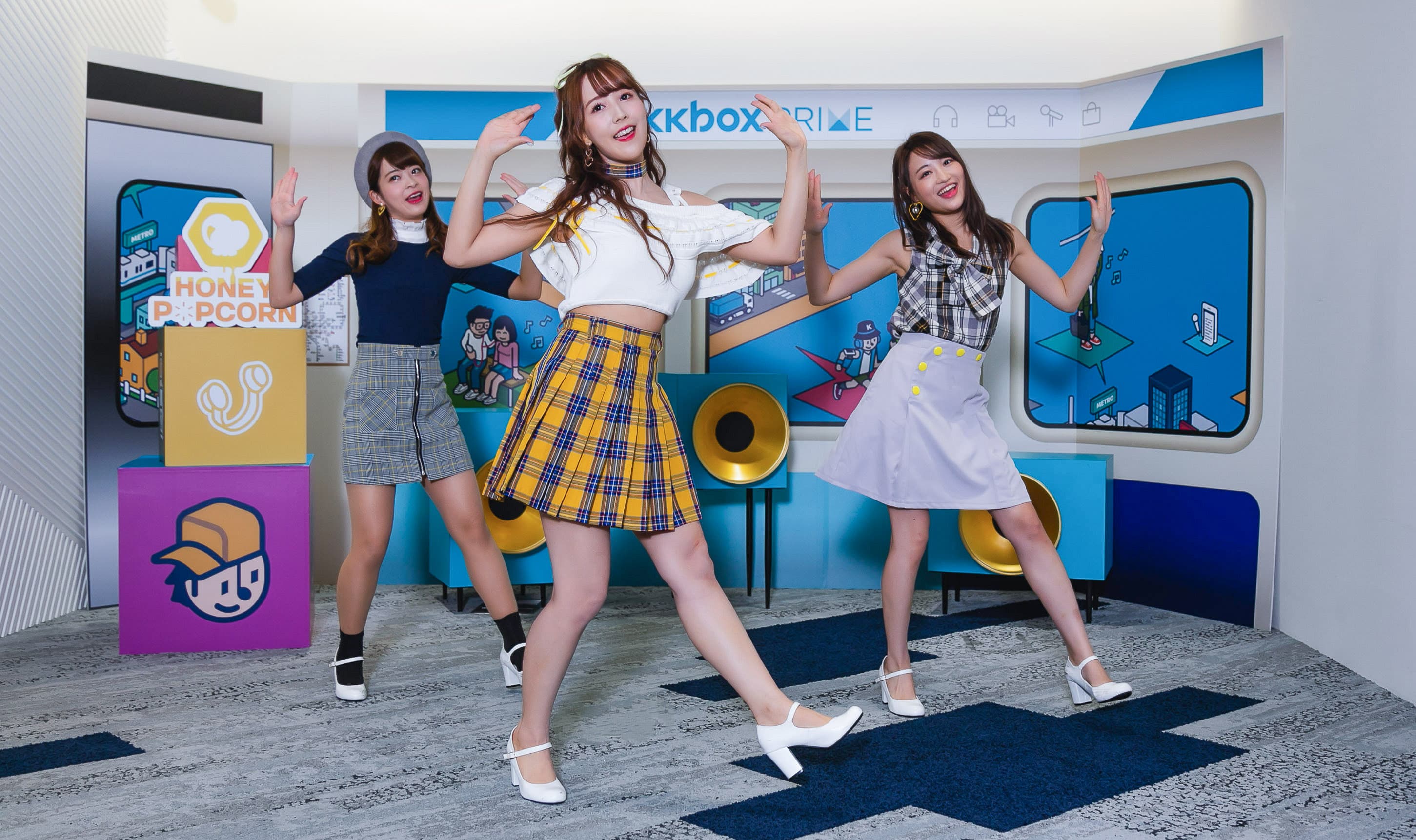 蜂蜜爆米花 HONEY POPCORN現場來段歌舞表演,讓在場KKBOX工程師看得超開心。(KKBOX提供)
