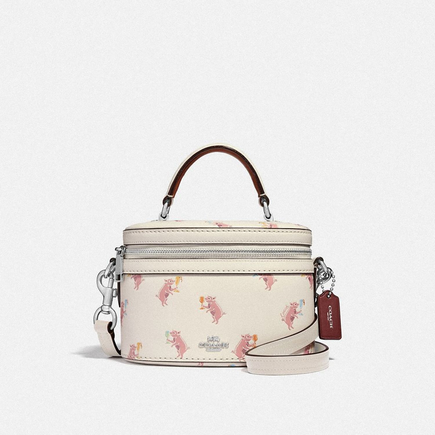 小豬圖騰手袋。NT$16,800〈COACH提供〉